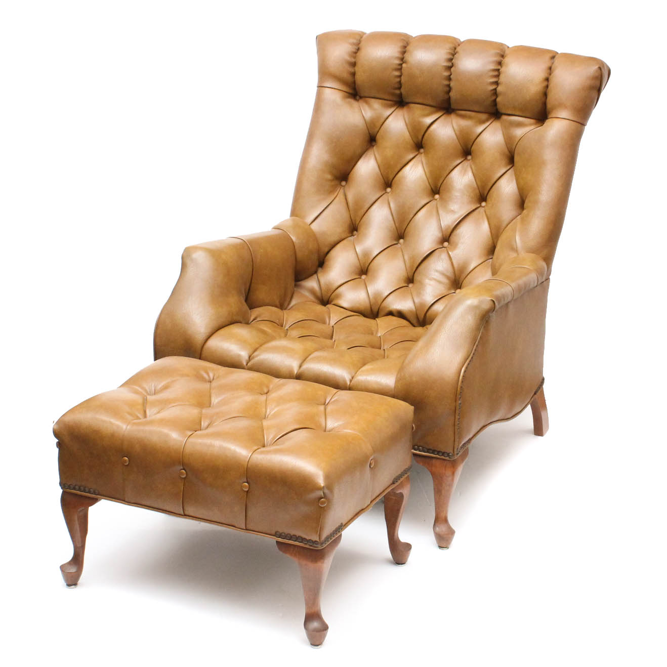 Vintage Sleepy Hollow Chair with Ottoman by Mall City Furniture