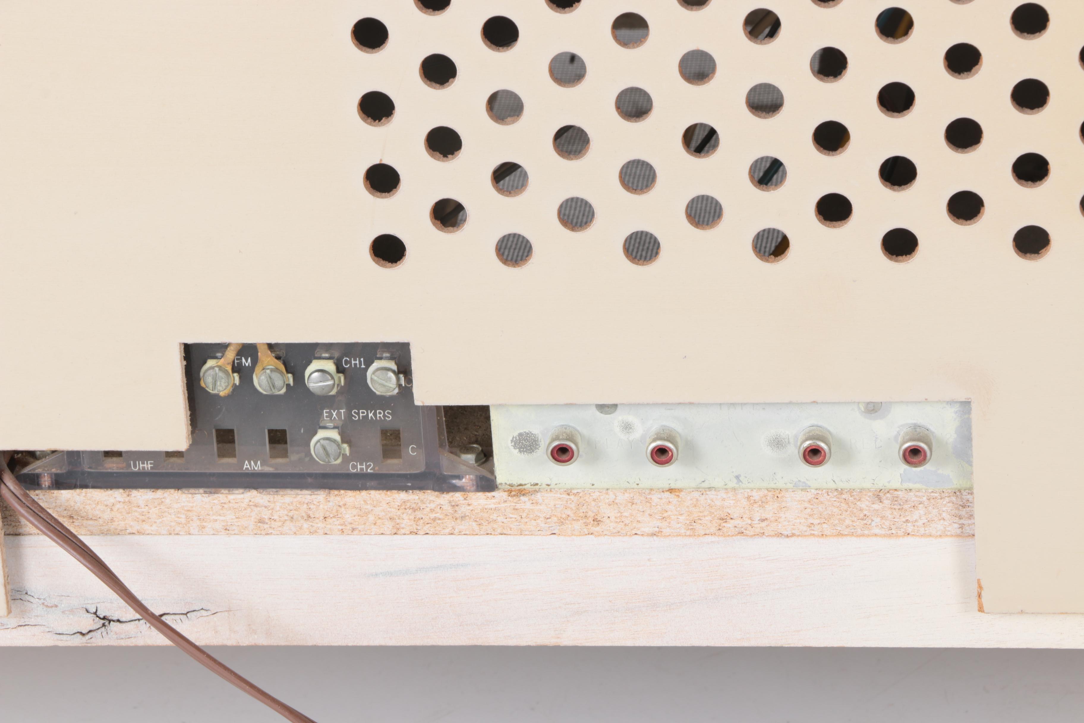 Vintage French Provincial Style Stereo Cabinet from Magnavox with Albums