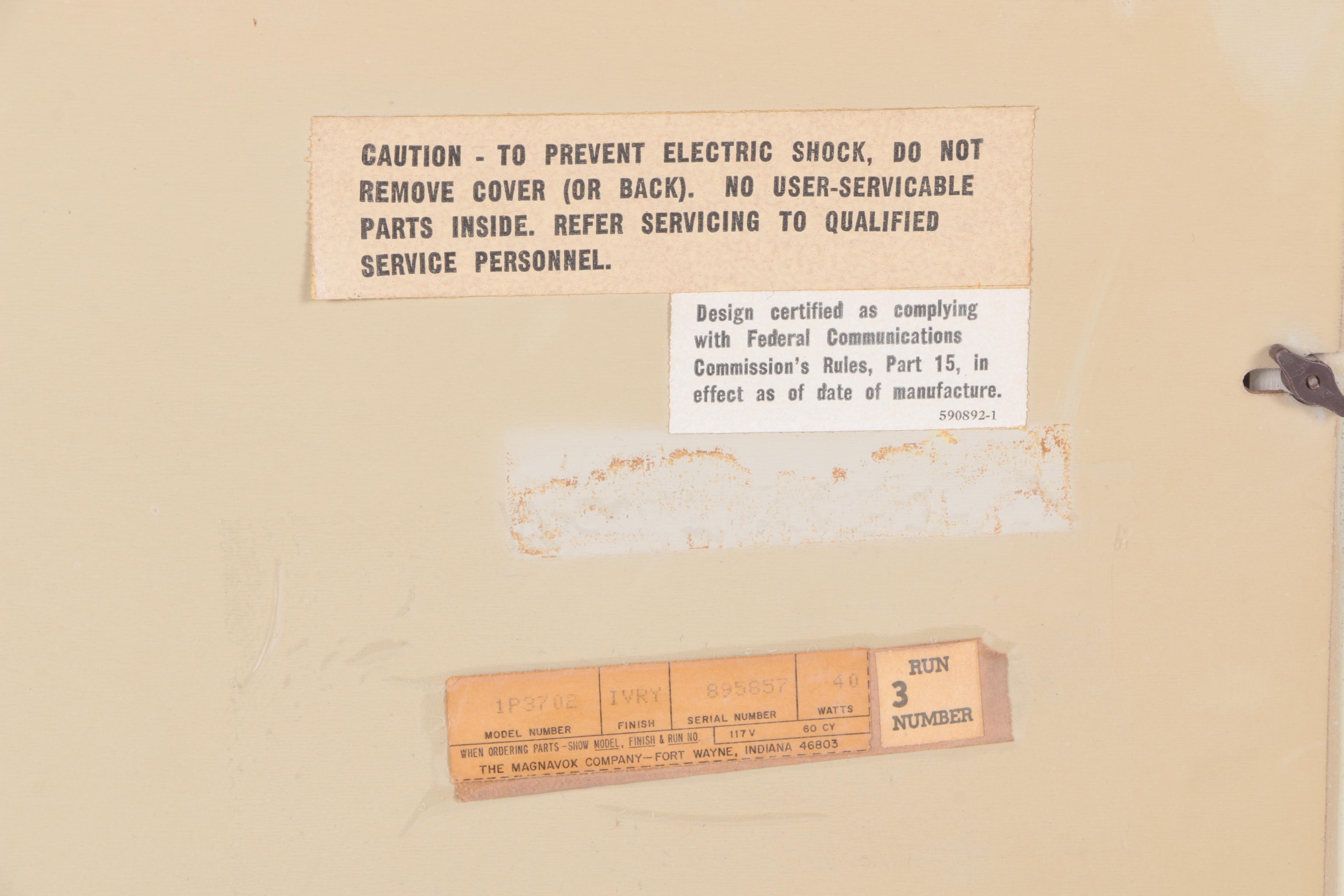 Vintage French Provincial Style Stereo Cabinet from Magnavox with Albums