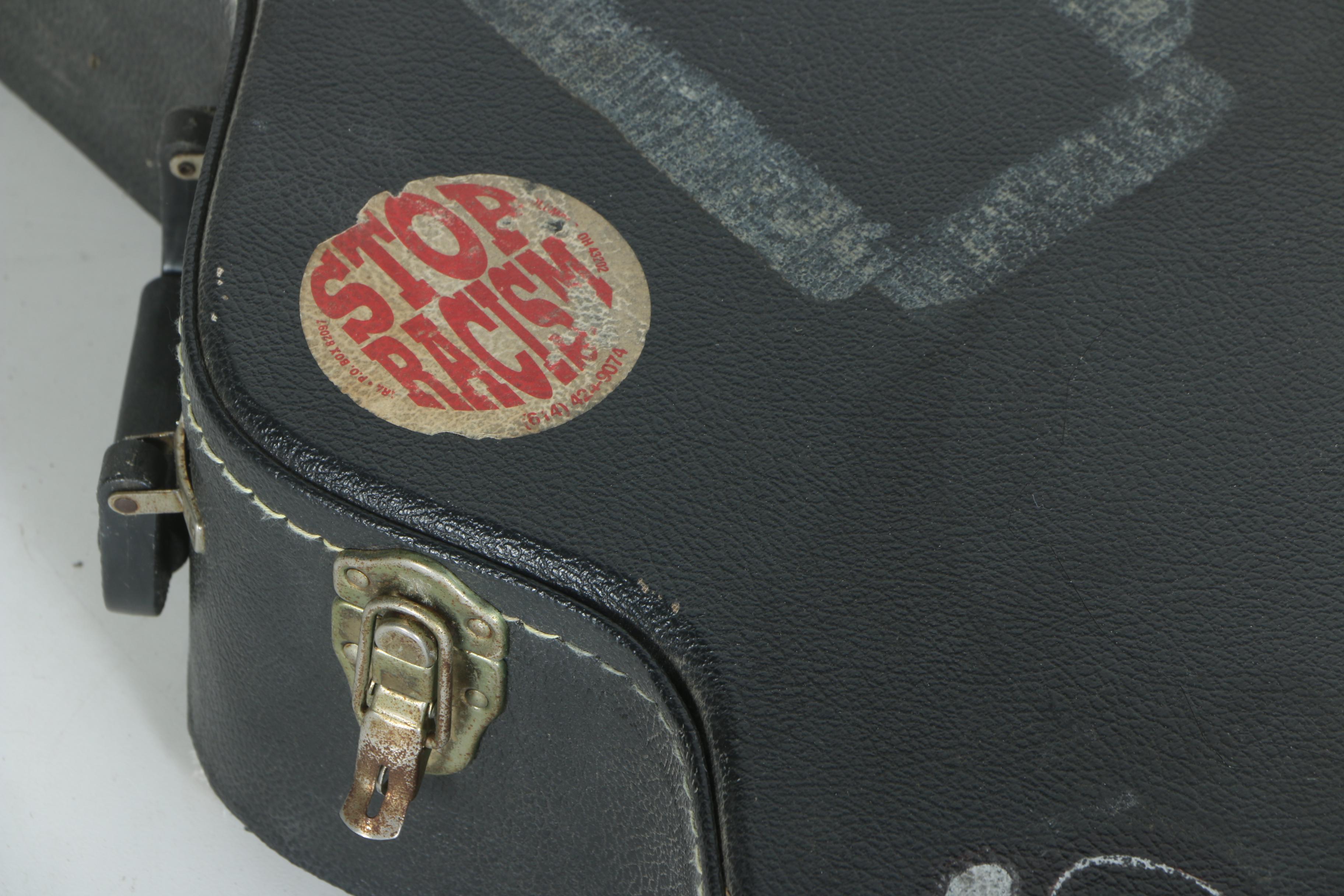 Alvarez 4070BK Acoustic/Electric Bass Guitar in Case