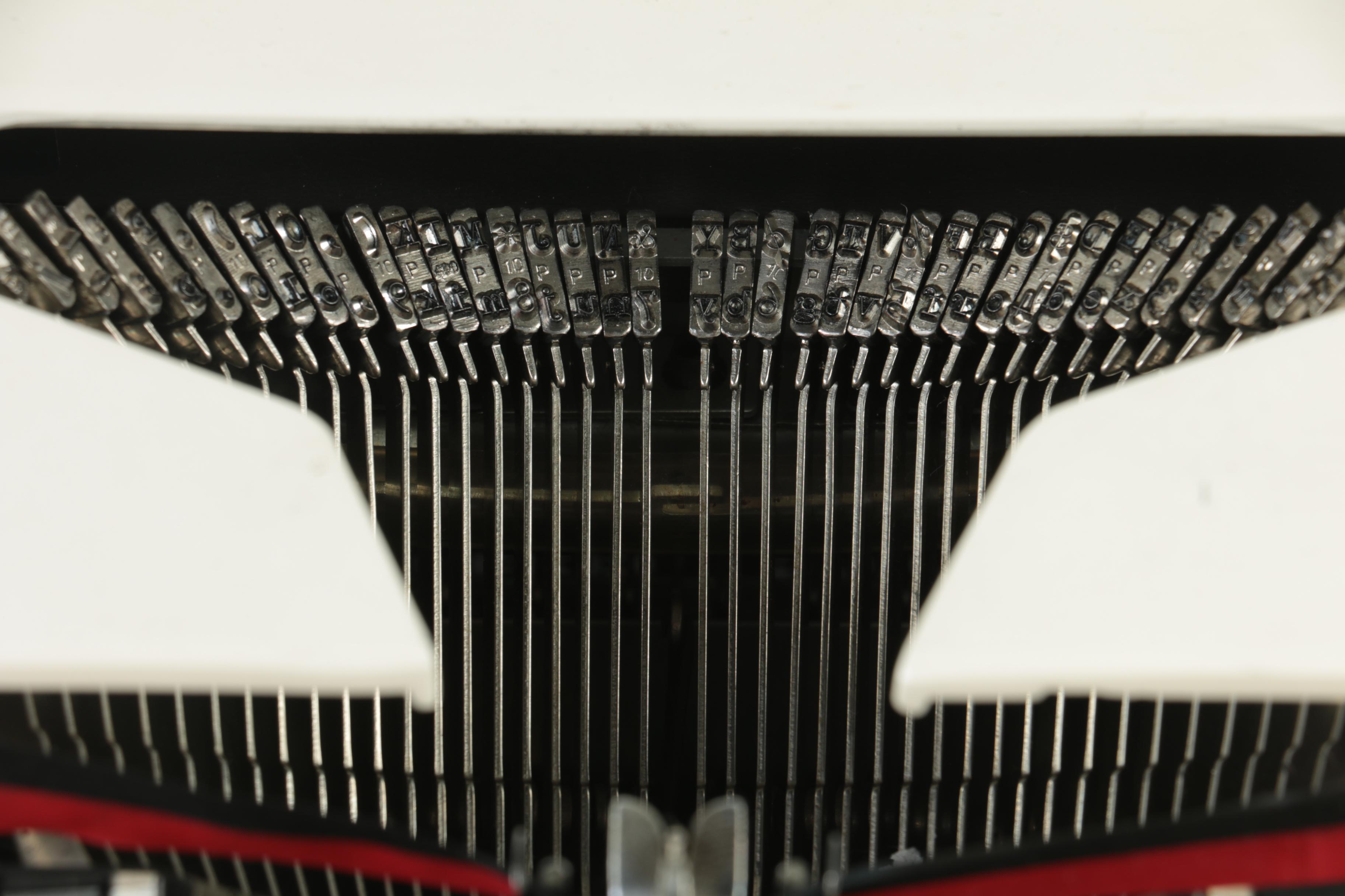 Circa 1970 Royal Jetstar Electric Typewriter