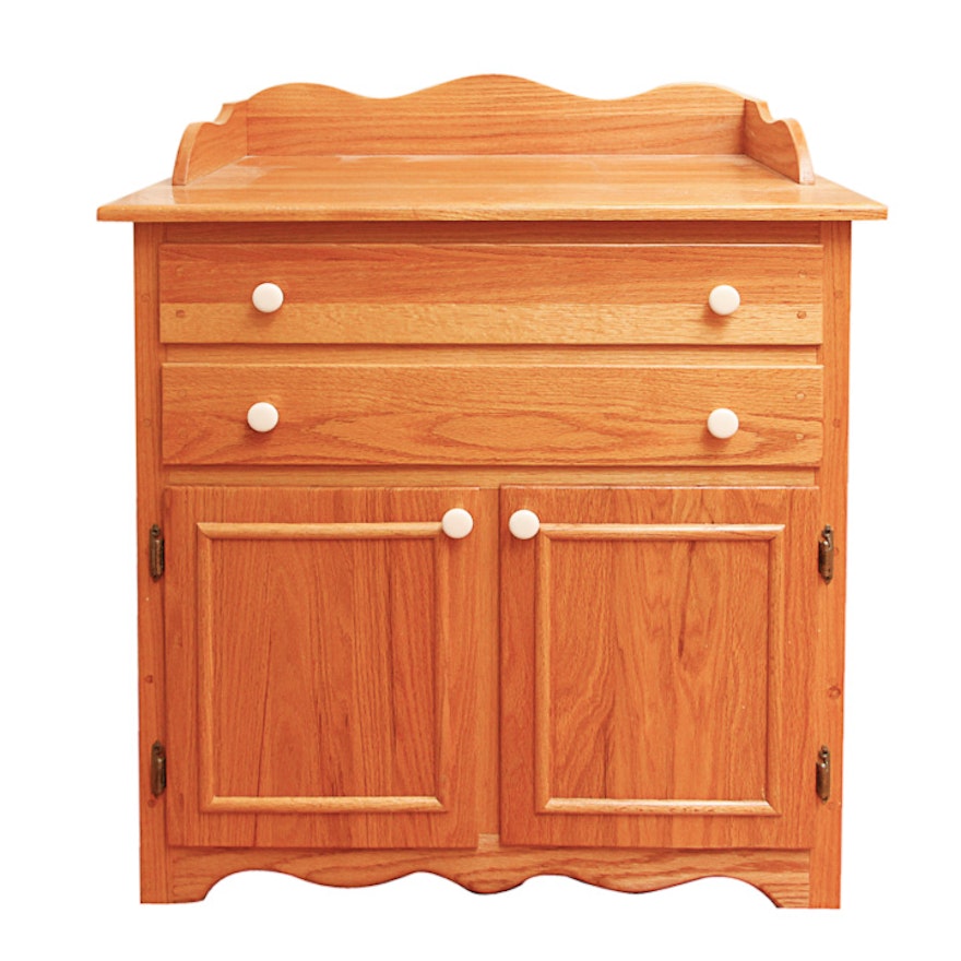 Traditional Style Oak Buffet Cabinet