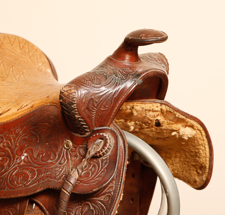 Tooled Leather Western Saddle With Portable Saddle Stand
