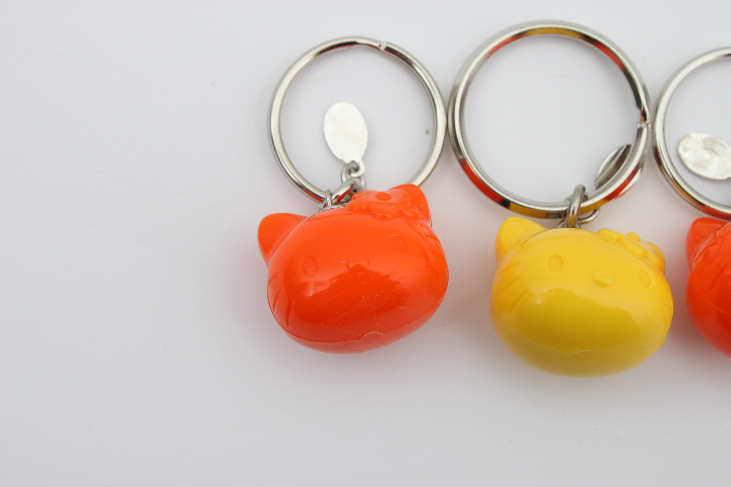 Tarina Tarantino Hello Kitty Keychains