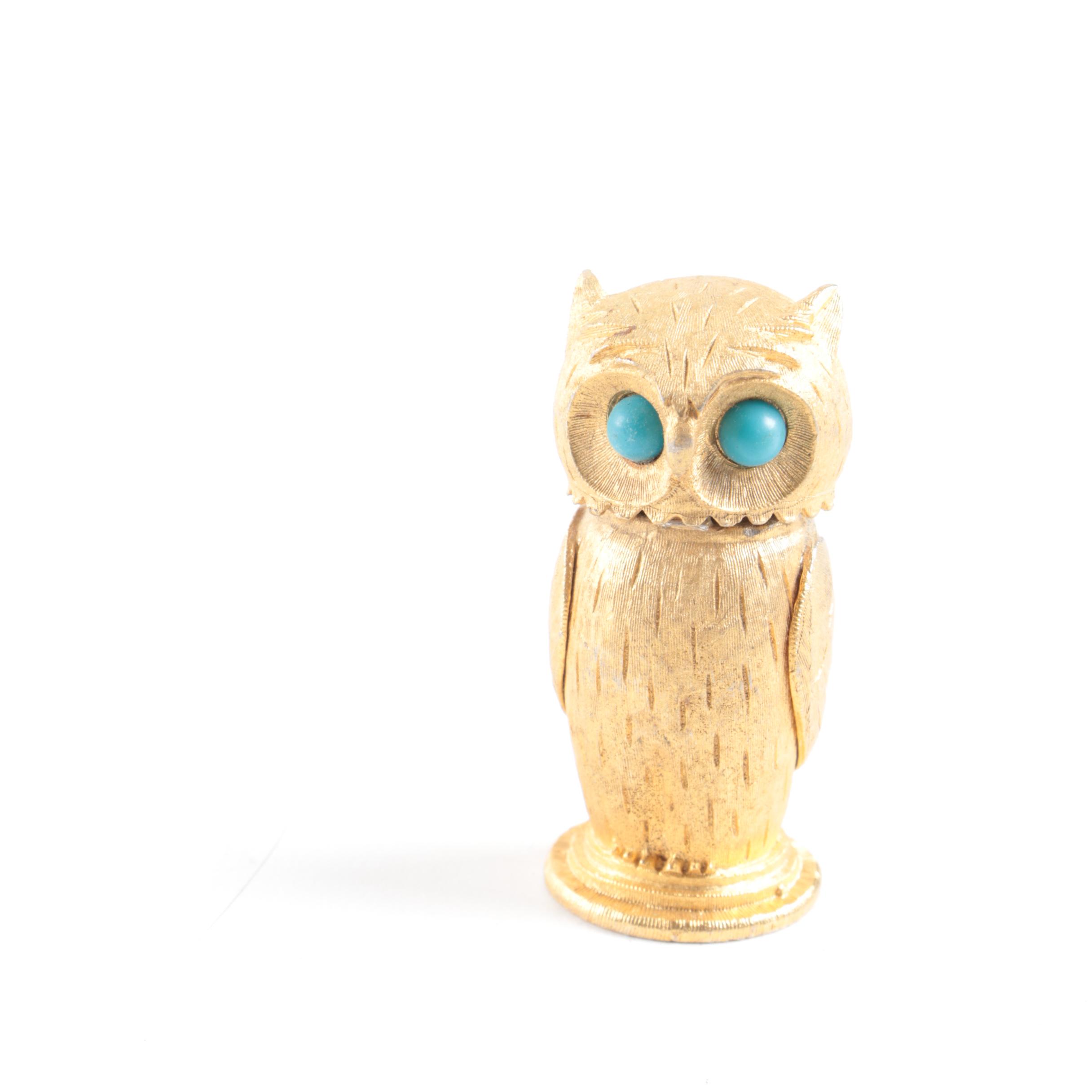 Vintage Trophy Ash Receiver, Newport Lights Boxing Glove, and Lighters