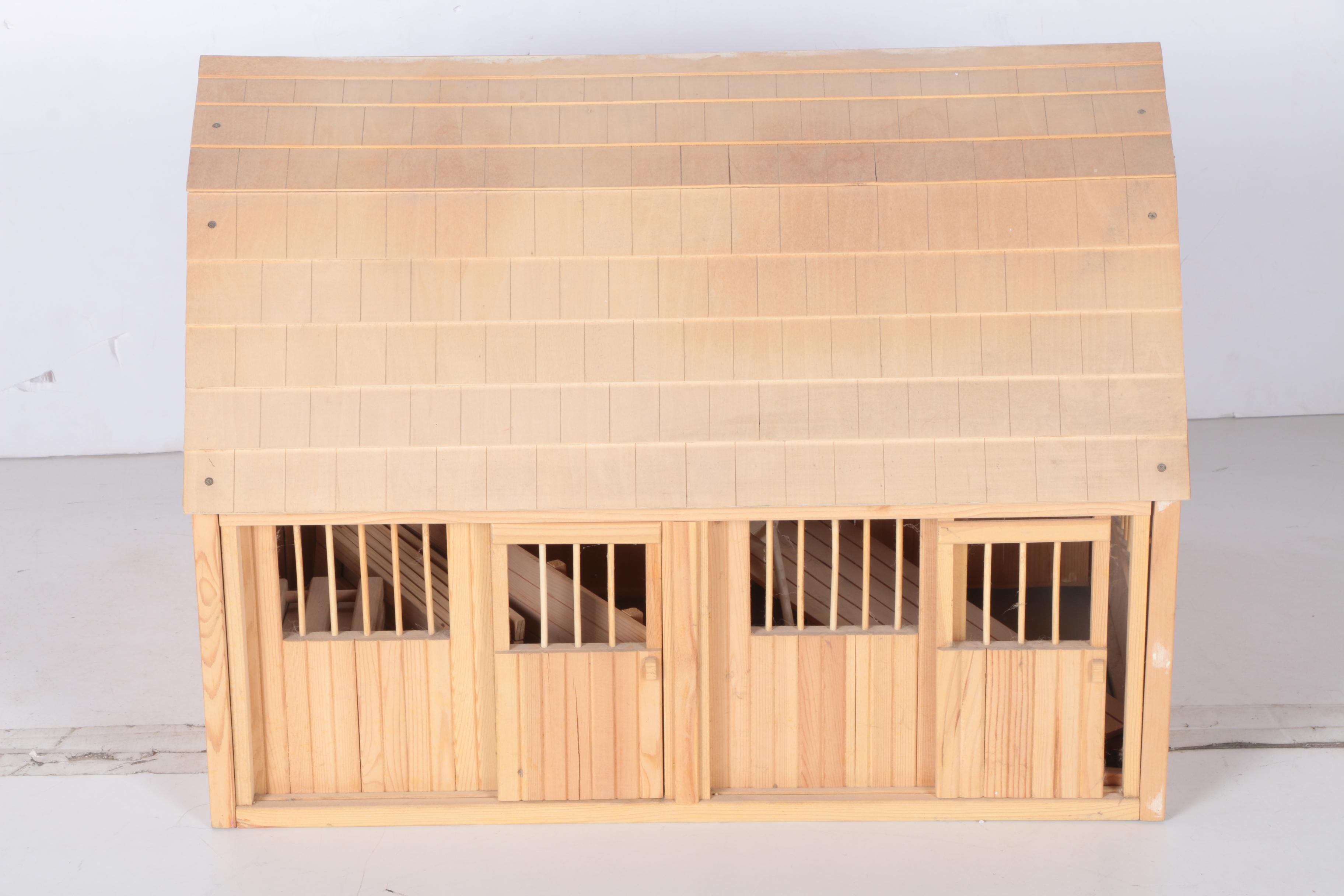 Wood Horse Stable Set