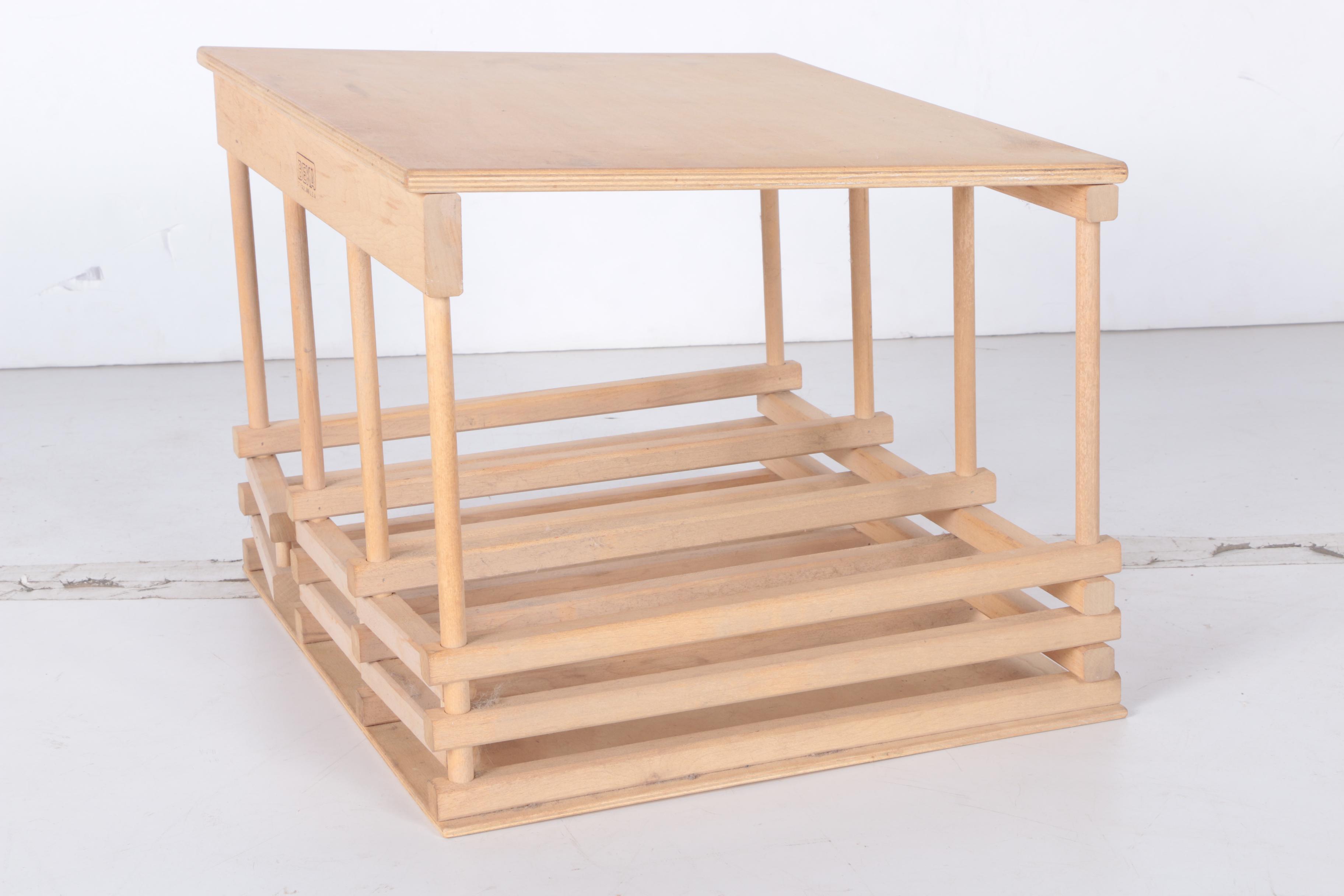 Wood Horse Stable Set