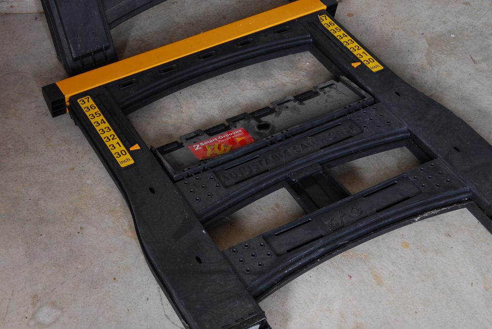 Zag Adjustable Saw Horses