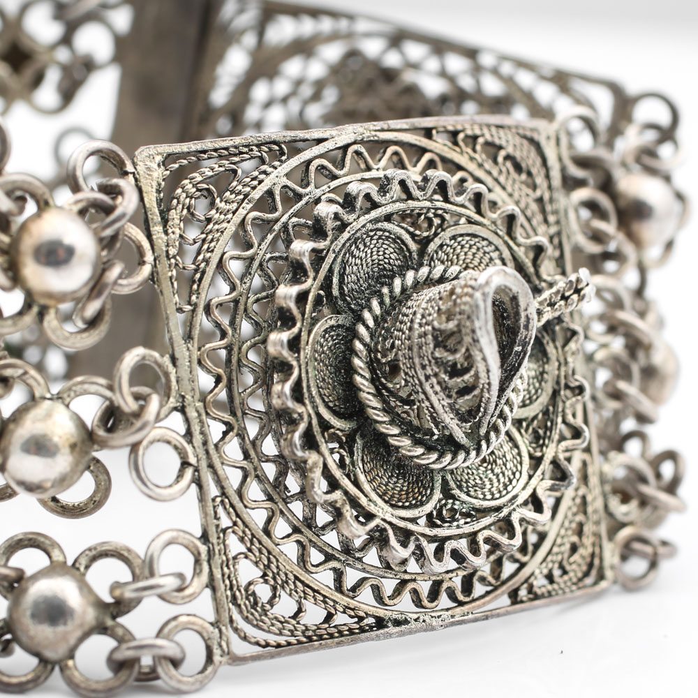 Sterling Silver Sombrero and Floral Station Bracelet