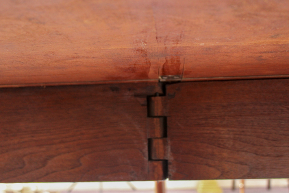 Antique Cherry Drop Leaf Gateleg Table