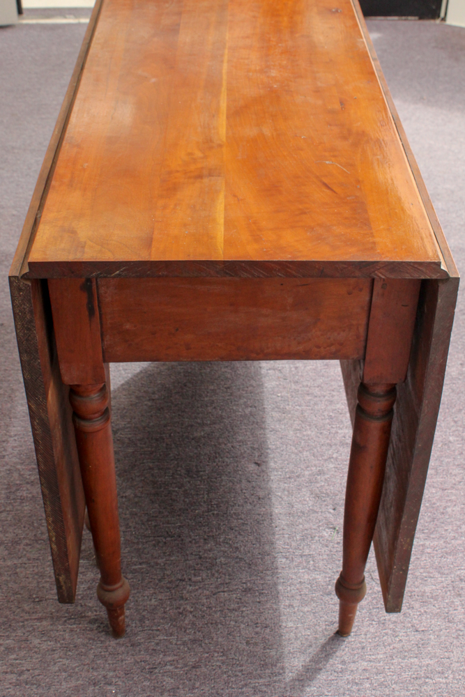 Antique Cherry Drop Leaf Gateleg Table
