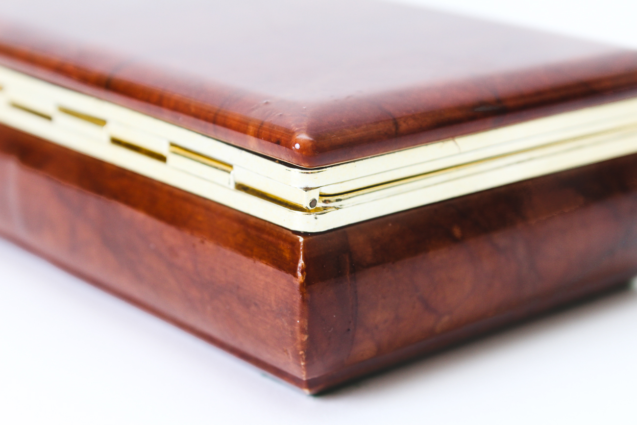 Italian Hand Carved Genuine Alabaster Trinket Box