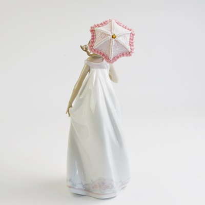 Lladró "Afternoon Promenade" Porcelain Figurine