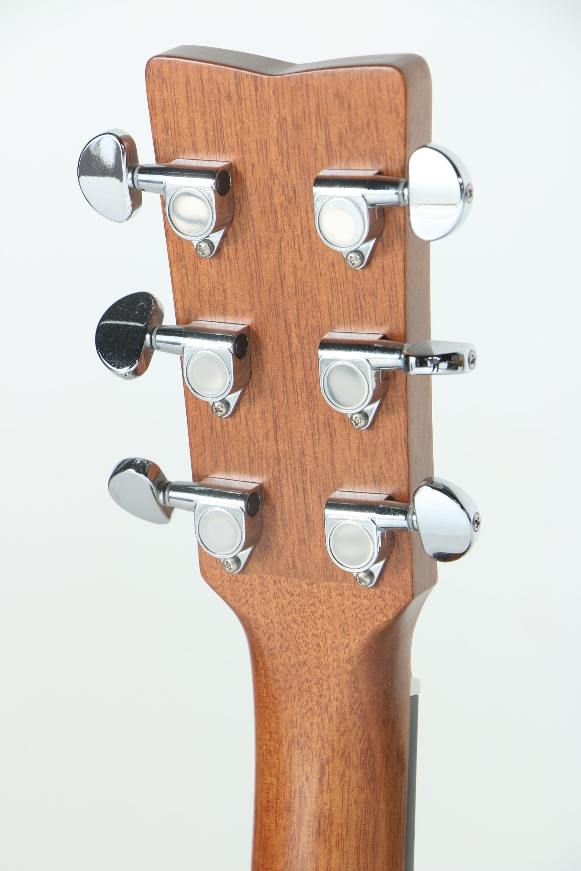 Yamaha FG700S Folk Acoustic Guitar with Gig Case