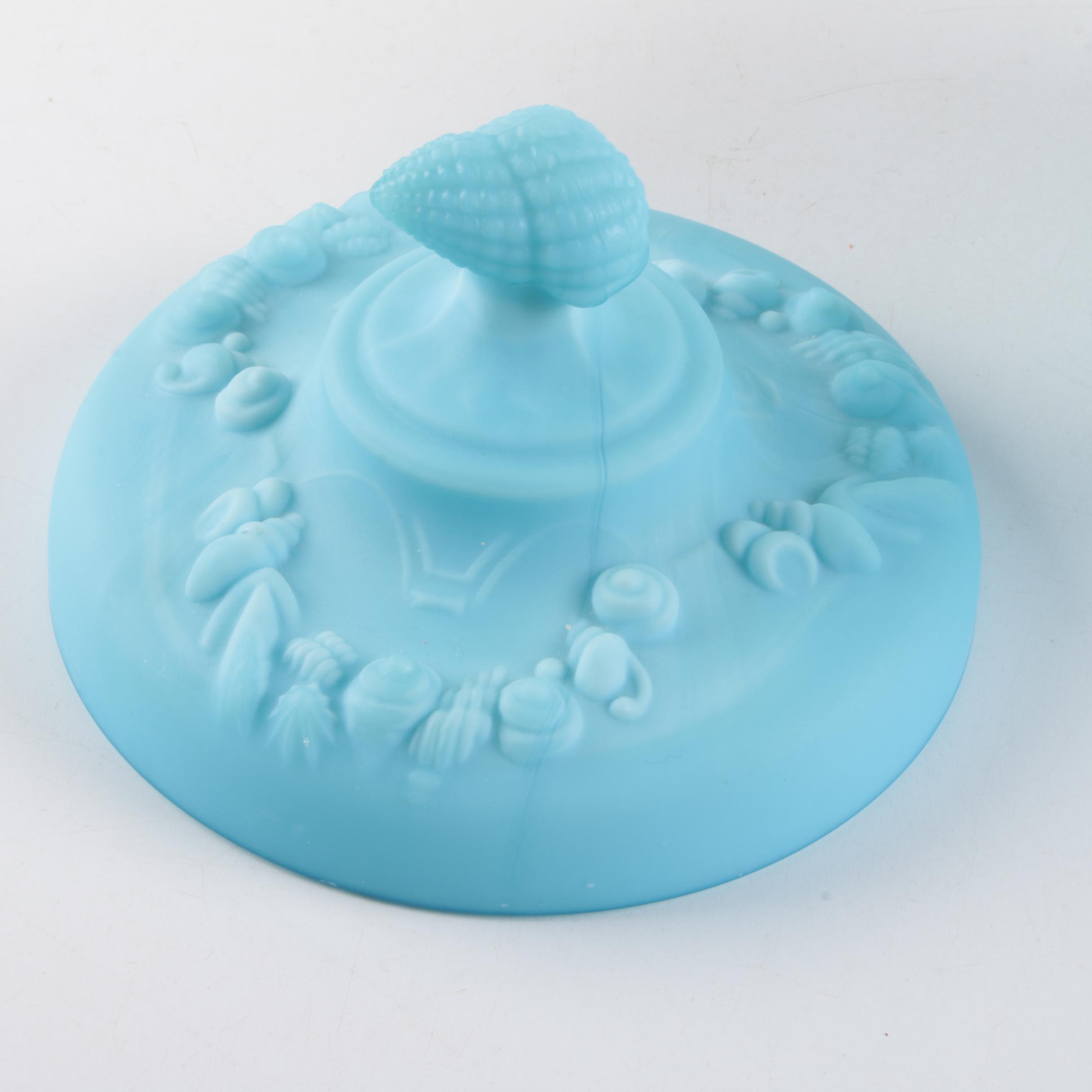 Vintage Westmoreland Dolphin Foot Argonaut Shell Blue Milk Glass Footed Bowl