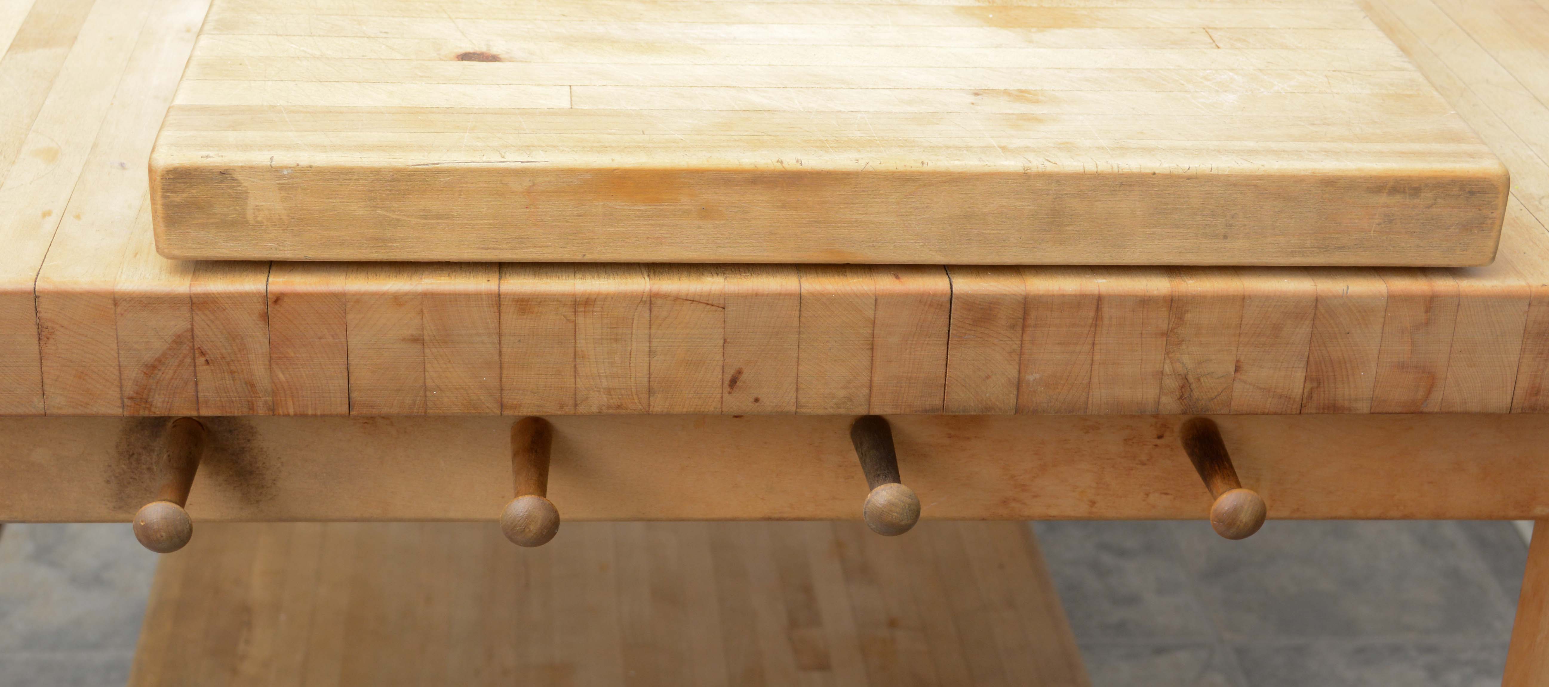 Eastern Butcher Block Farm Maple Table with Stools