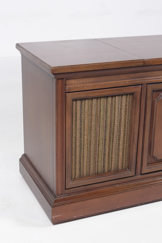 Vintage Sylvania Turntable Console