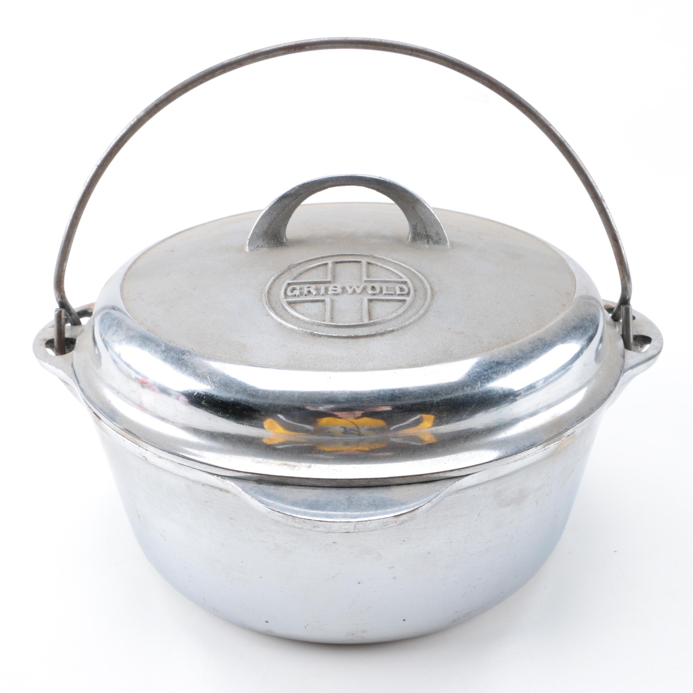 Vintage Griswold Cast Iron No. 8 Dutch Oven