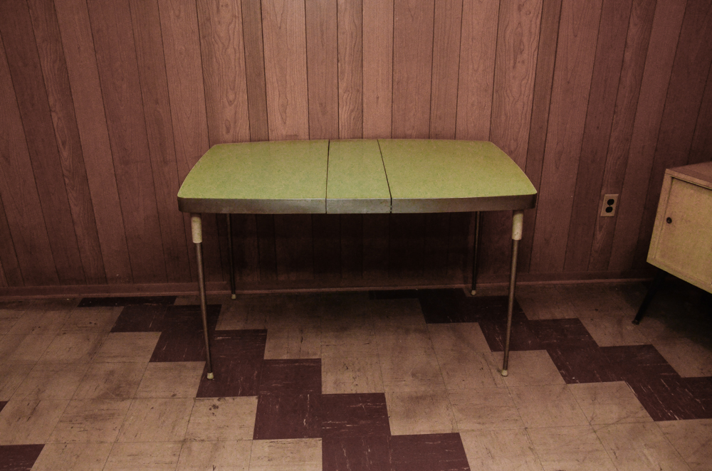 Mid Century Modern Table and Chairs