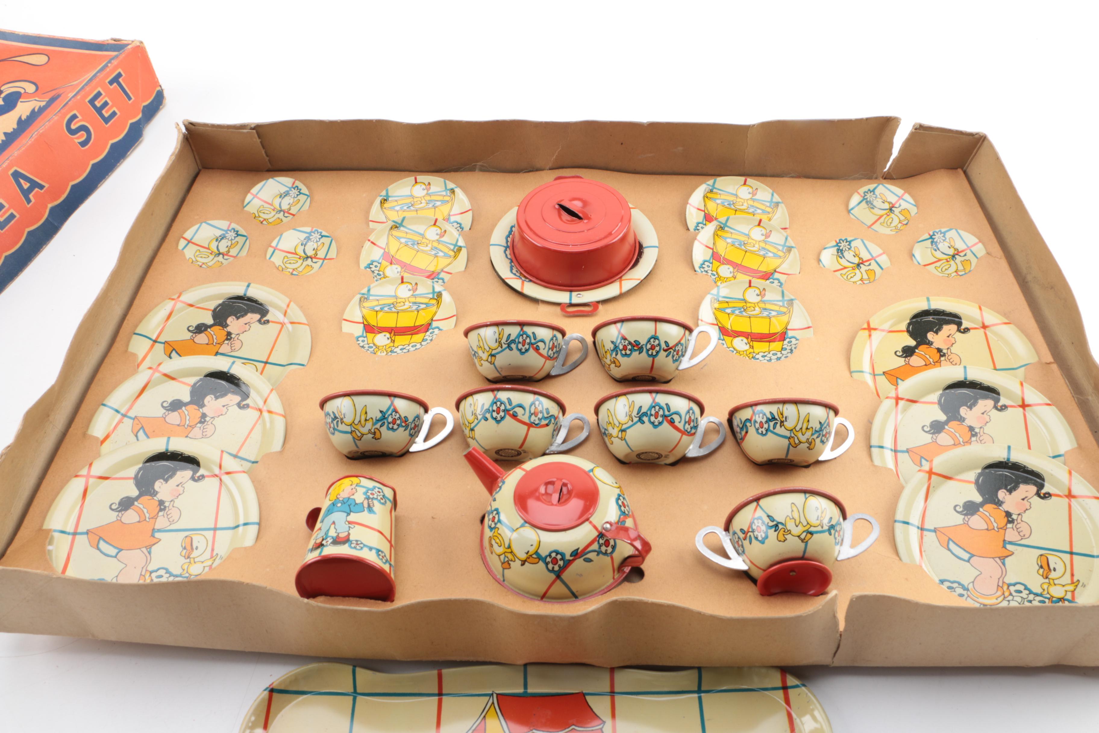 Vintage Child's Tea Set