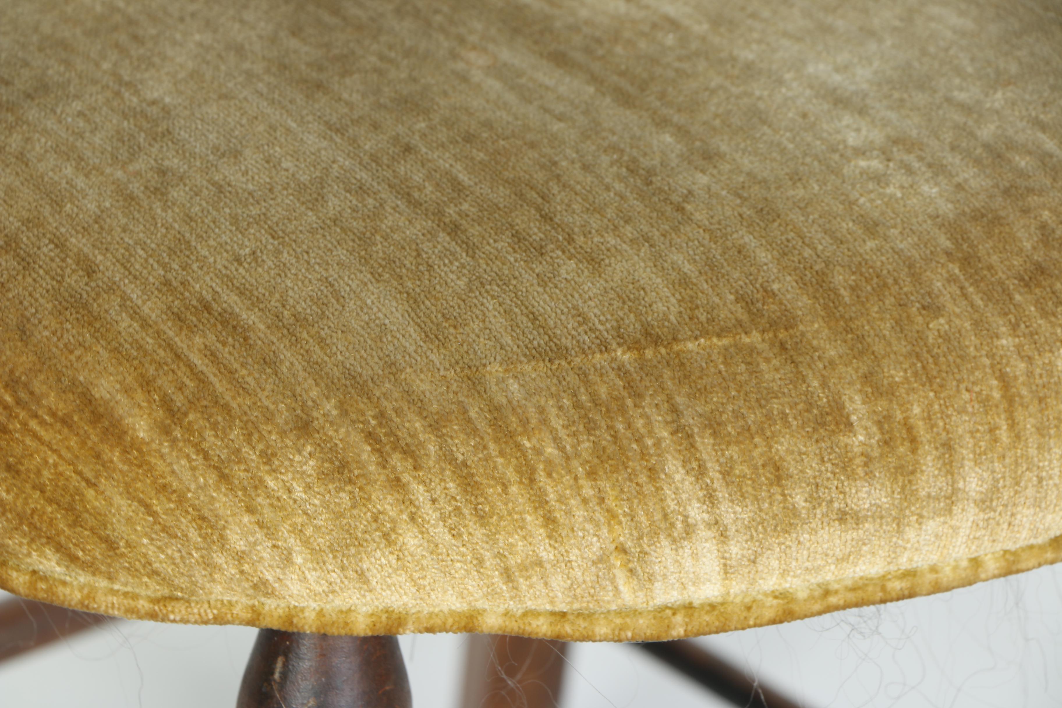 Antique Victorian Parlor Chair