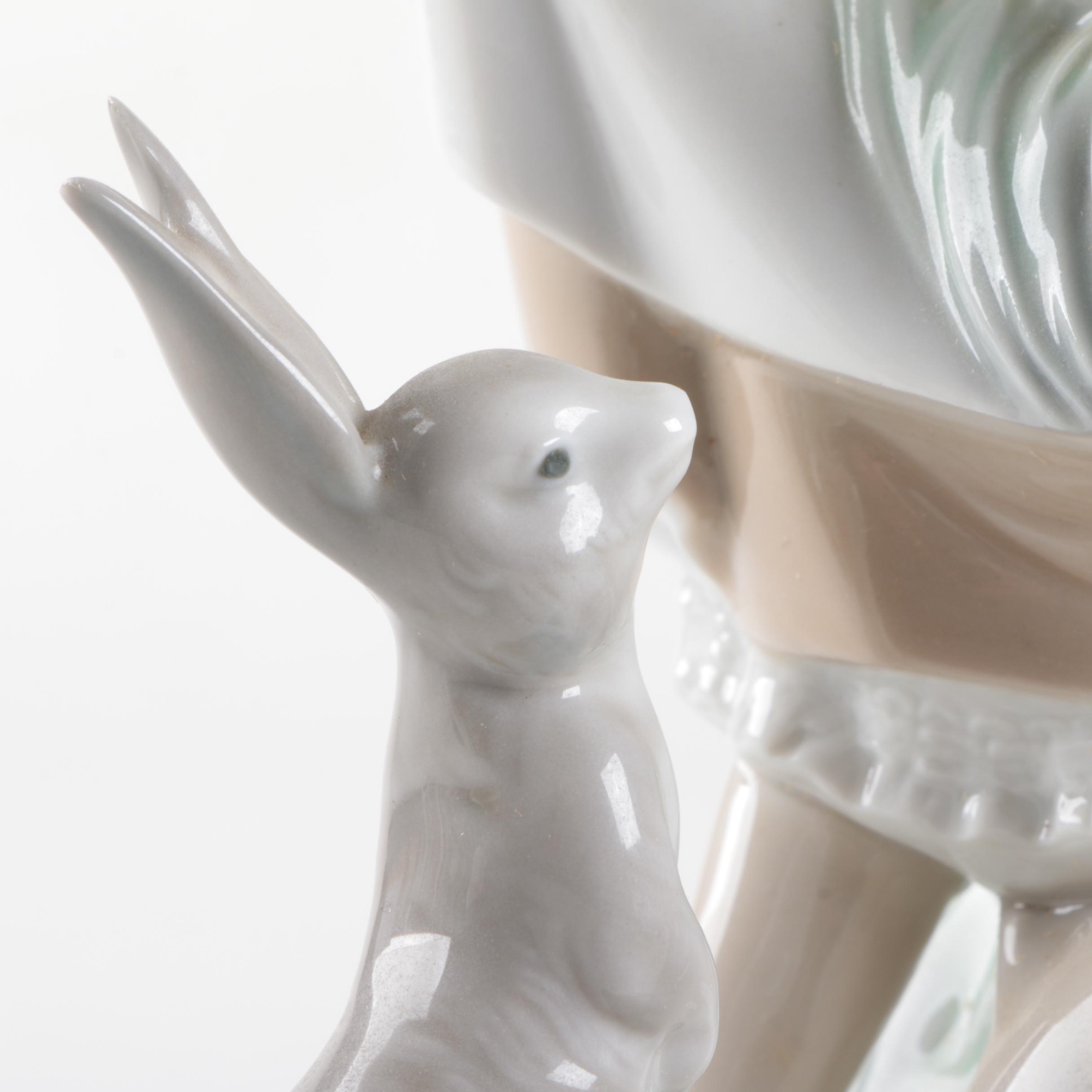 Lladró "Rabbit's Food" Porcelain Figurine