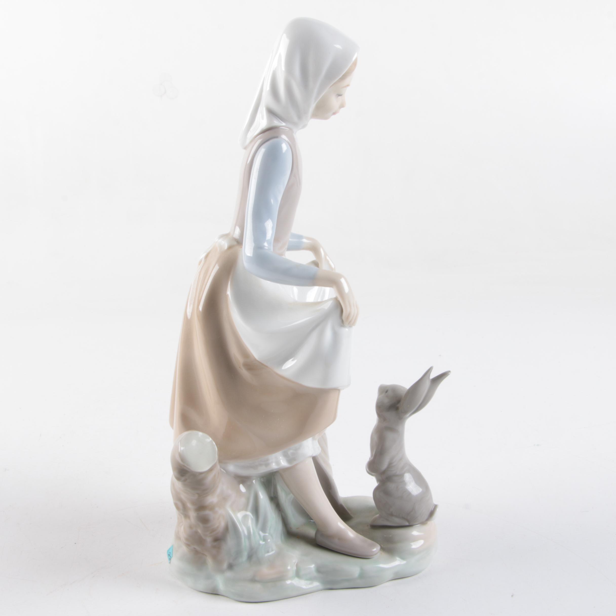Lladró "Rabbit's Food" Porcelain Figurine