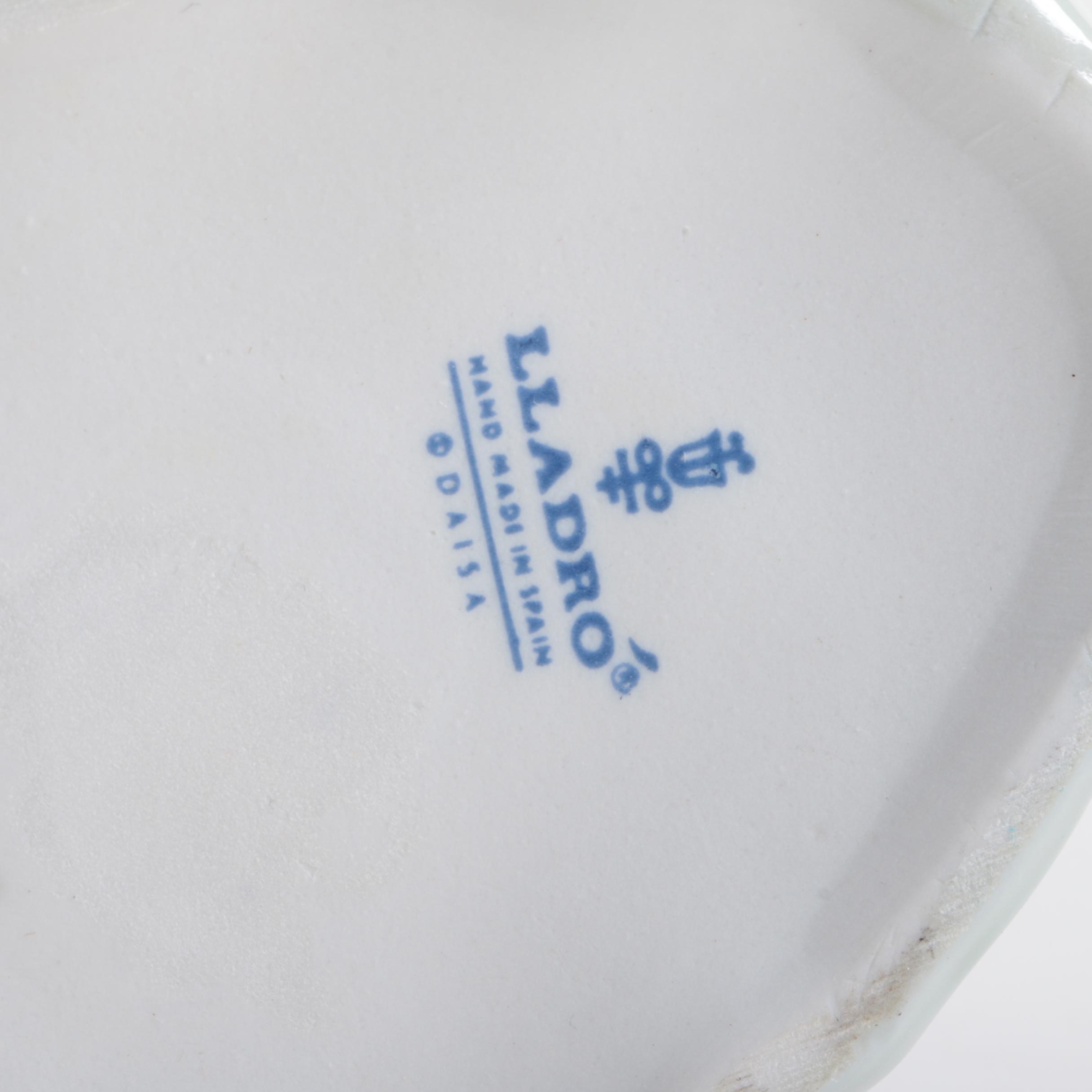 Lladró "Rabbit's Food" Porcelain Figurine