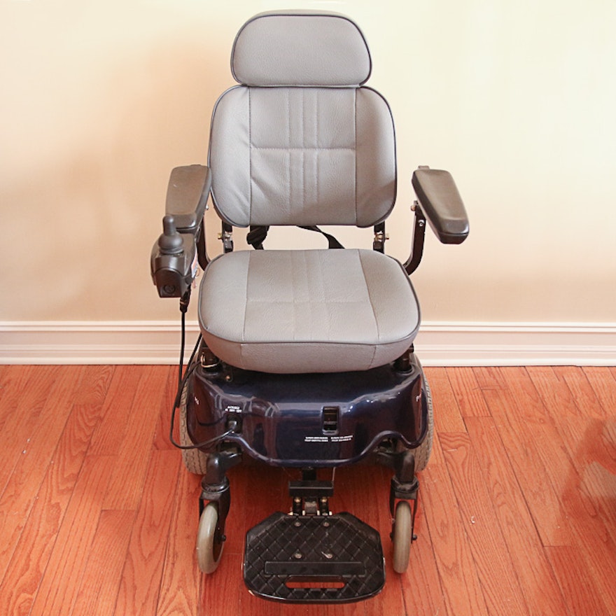 Invacare Pronto M6 Power Wheelchair