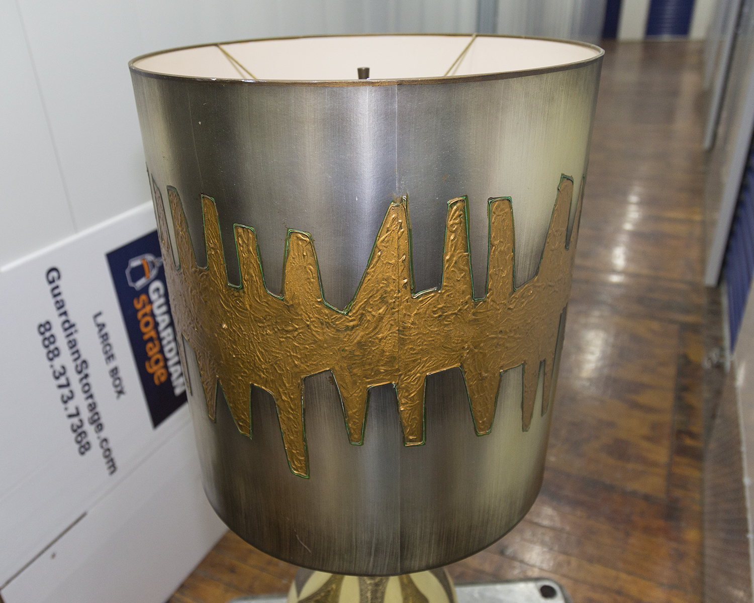 Mid Century Modern Ceramic Table Lamp