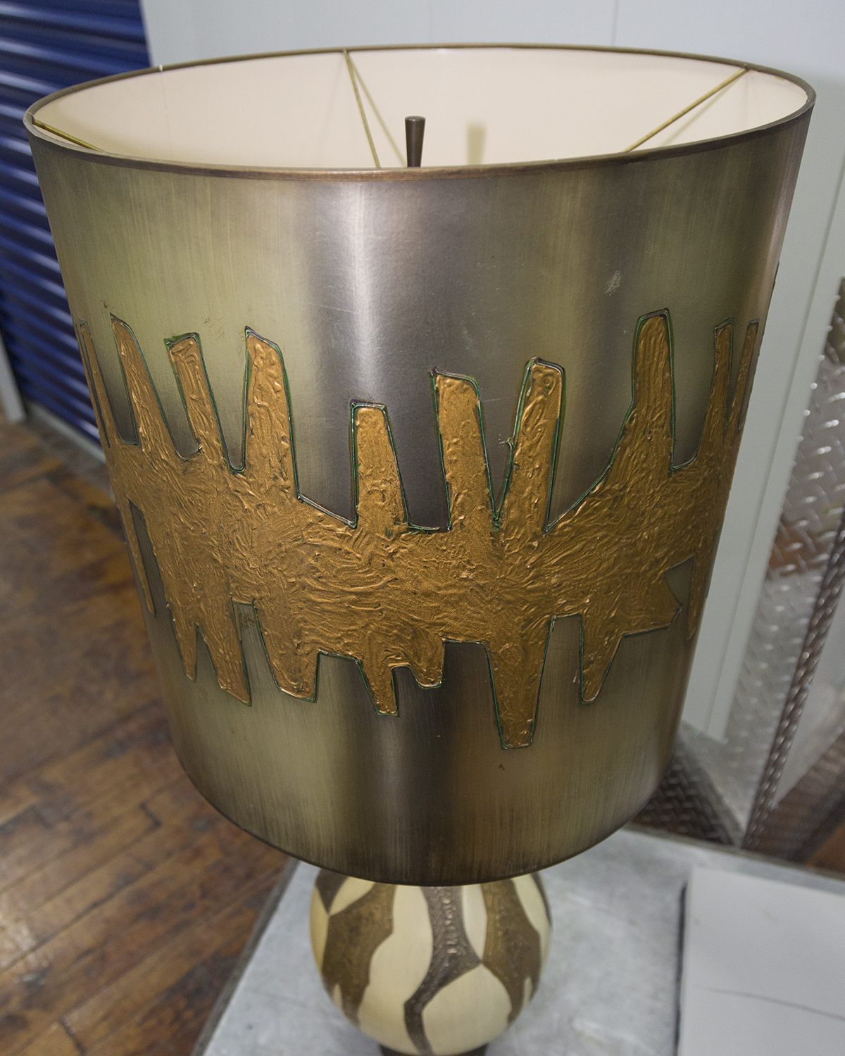 Mid Century Modern Ceramic Table Lamp