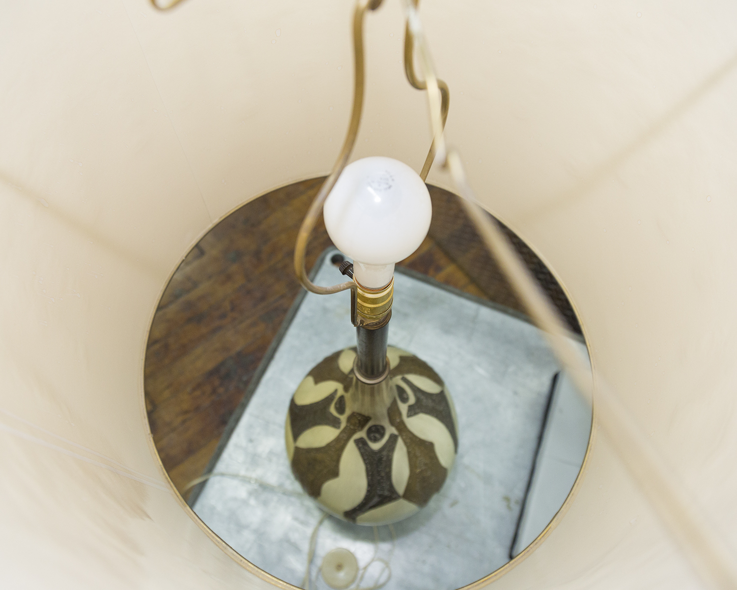 Mid Century Modern Ceramic Table Lamp