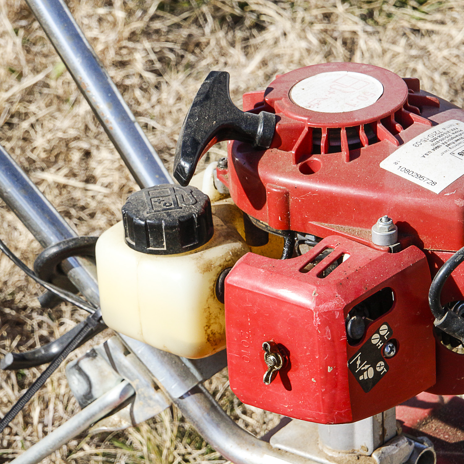 Gas-Powered Mantis Tiller