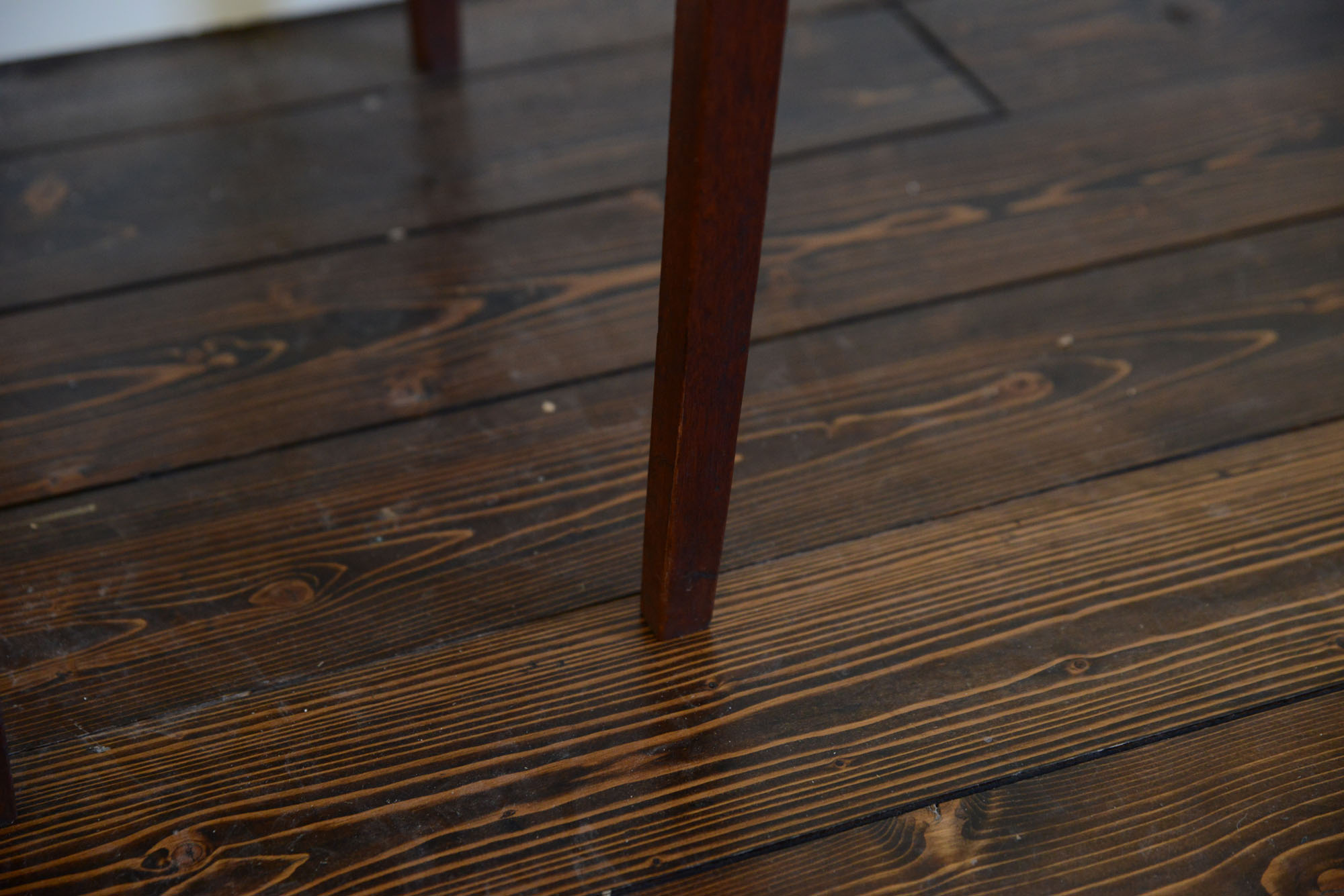 Antique Federal Style End Table