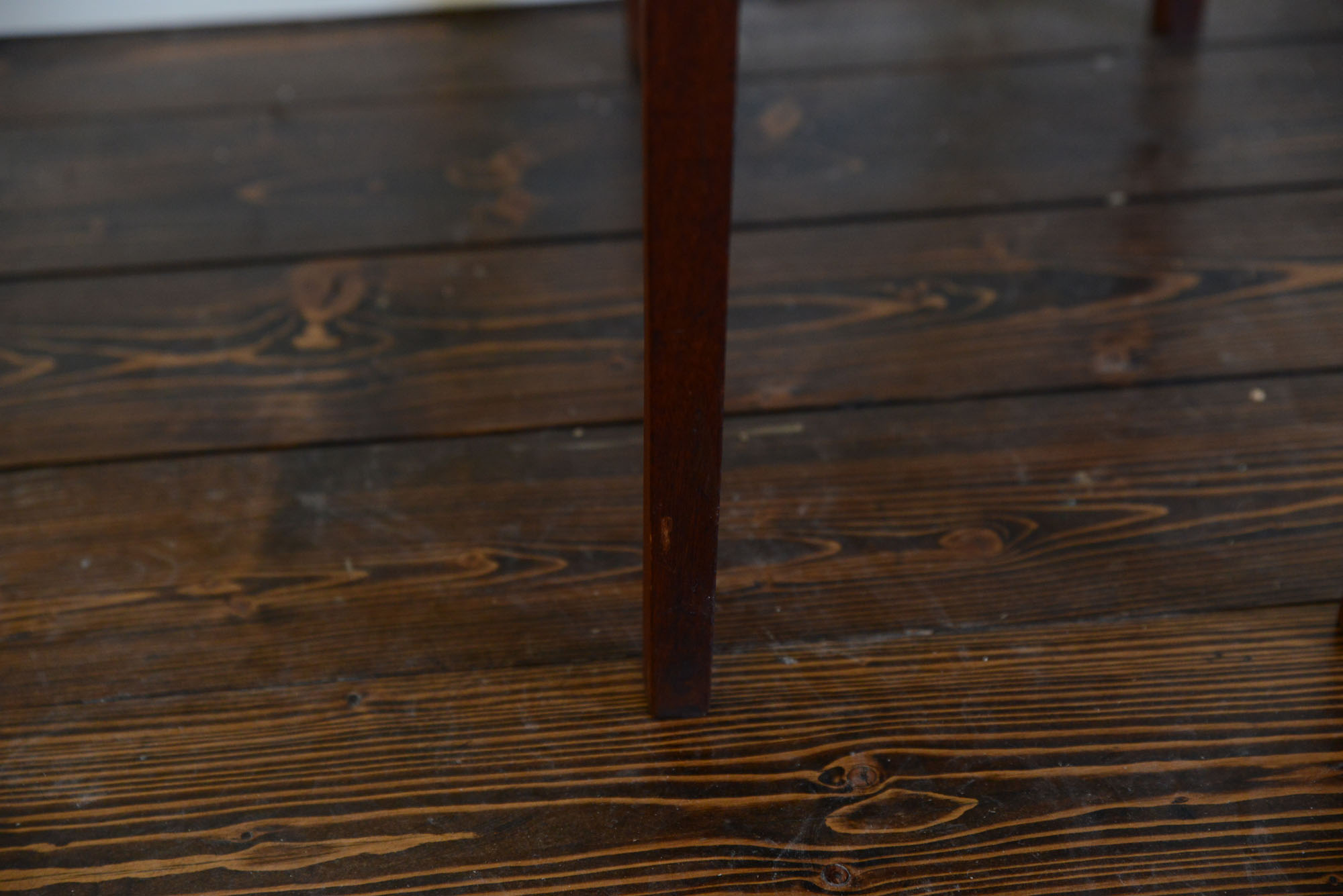 Antique Federal Style End Table