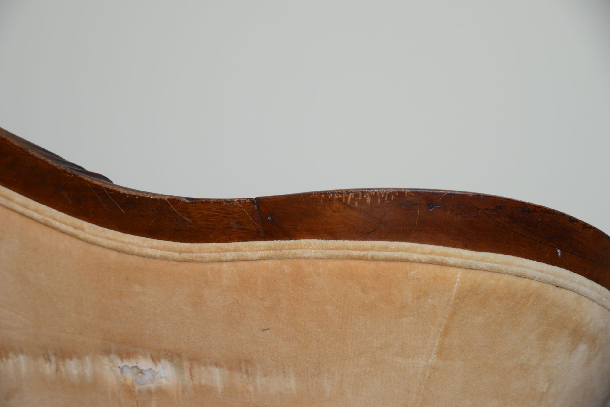 Antique Victorian Walnut Settee