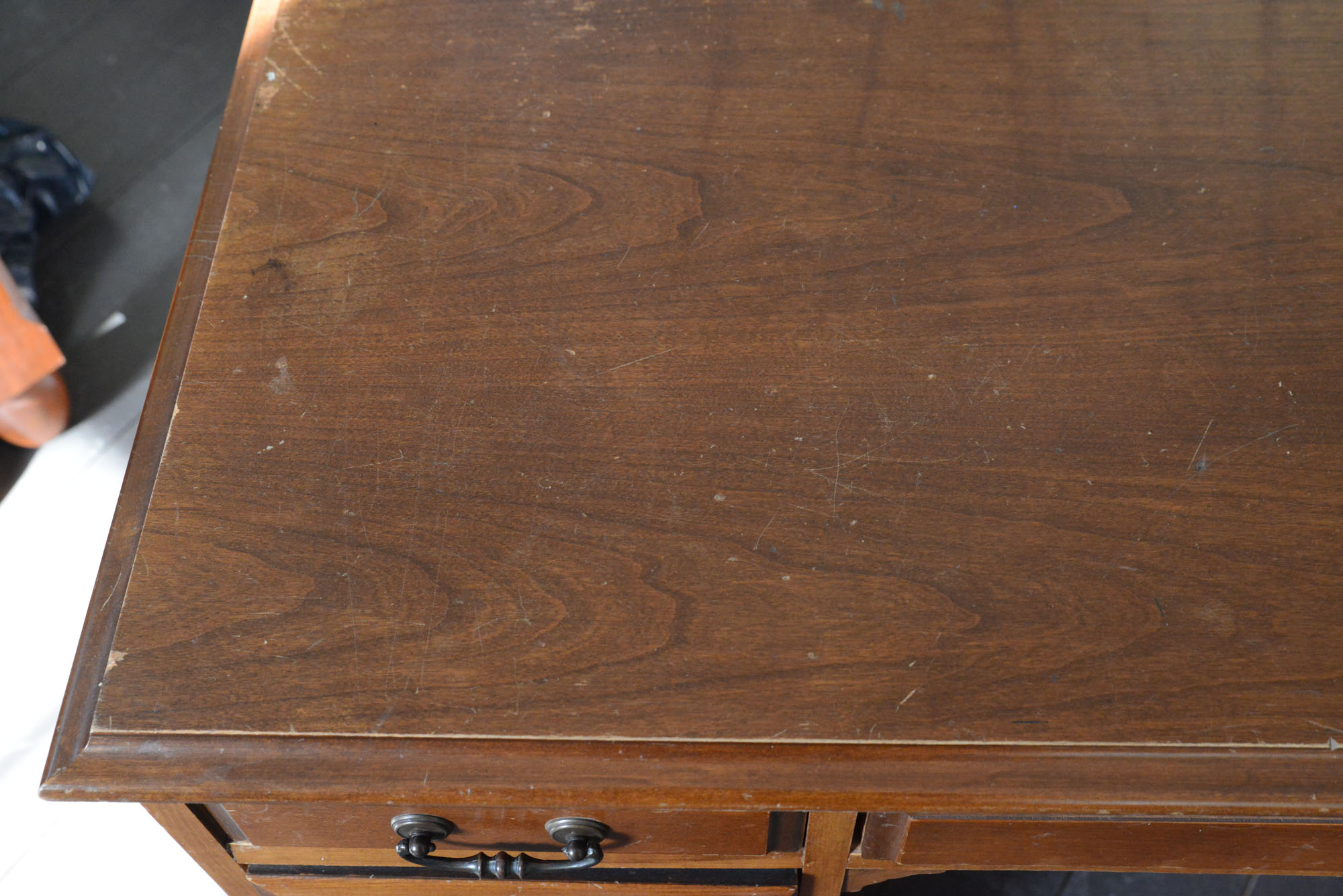 Georgian Style Kneehole Desk