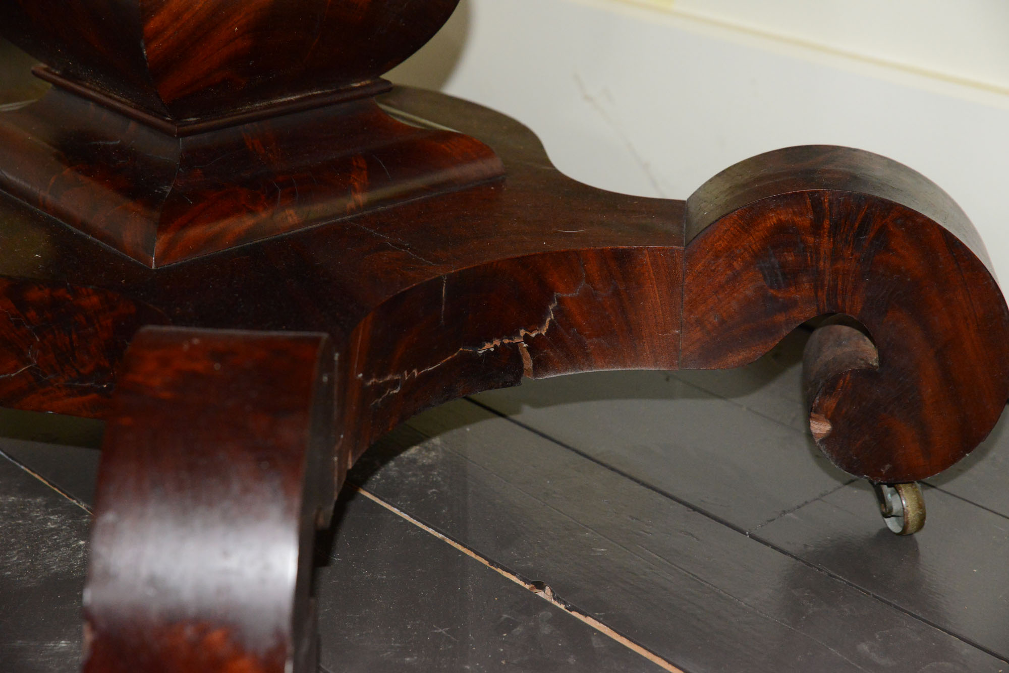 American Empire Style Mahogany Drop Leaf Table