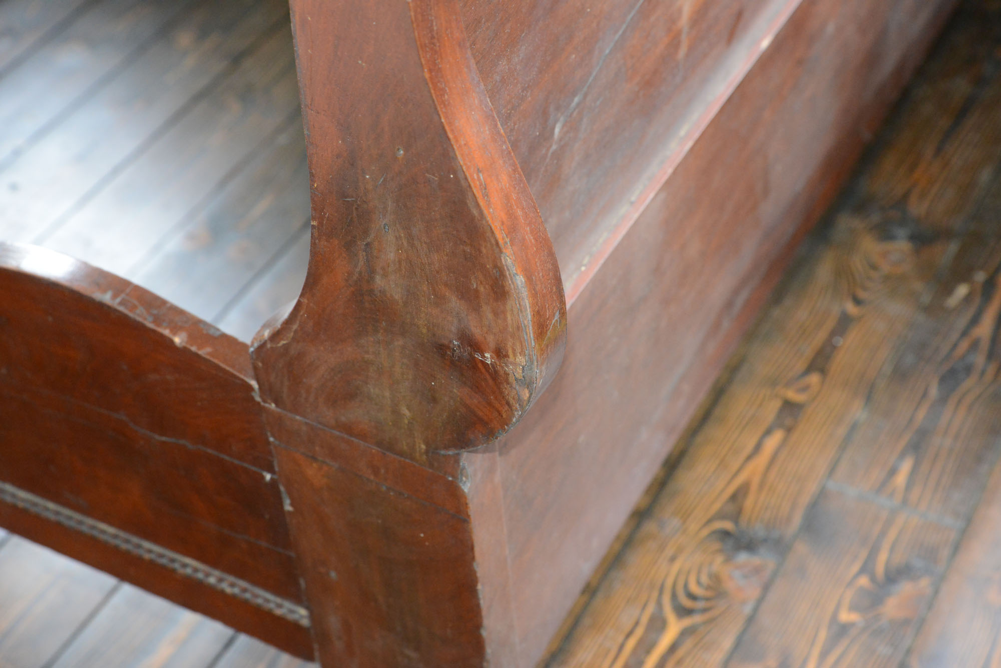 Antique Full-Size Mahogany Sleigh Bed