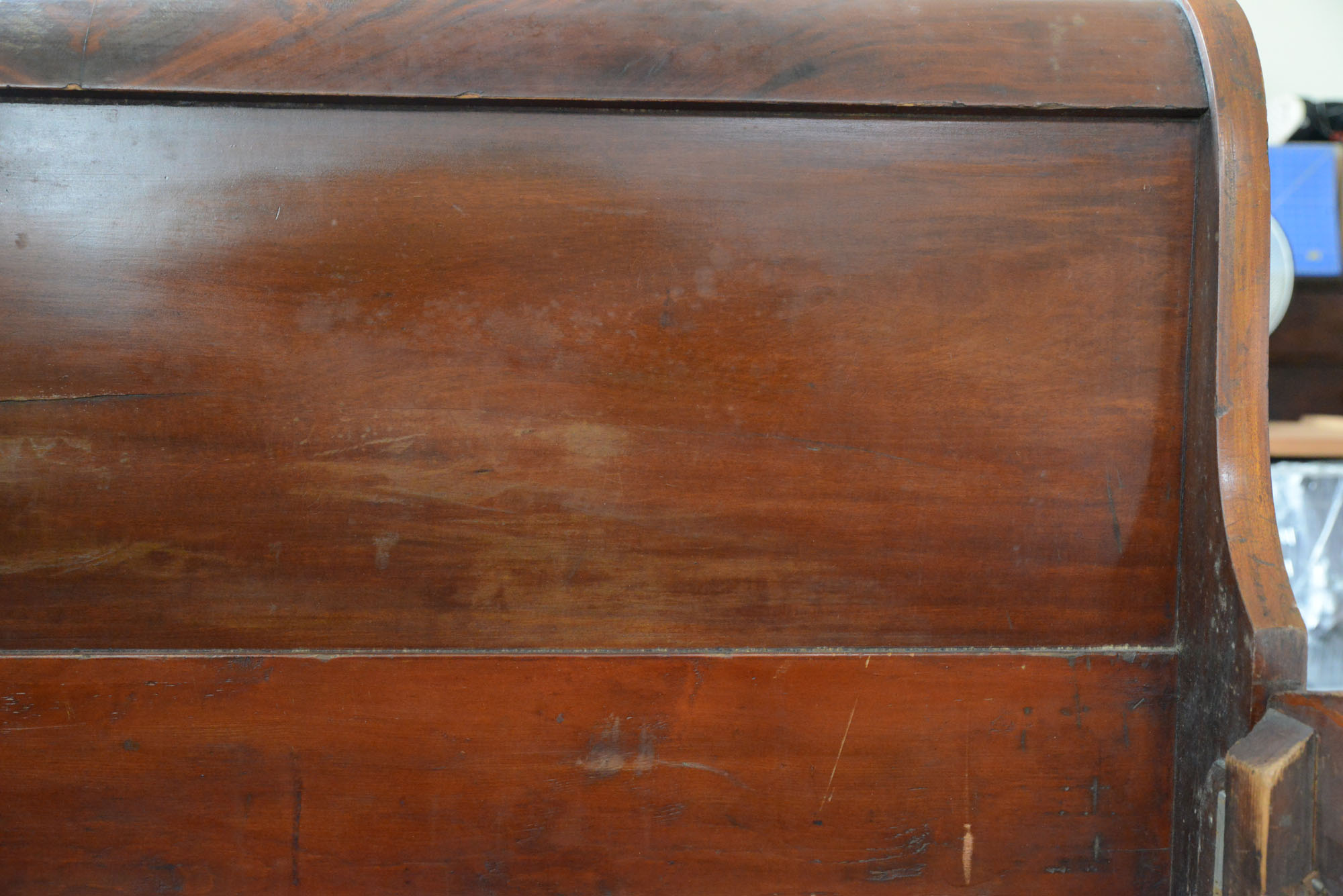 Antique Full-Size Mahogany Sleigh Bed