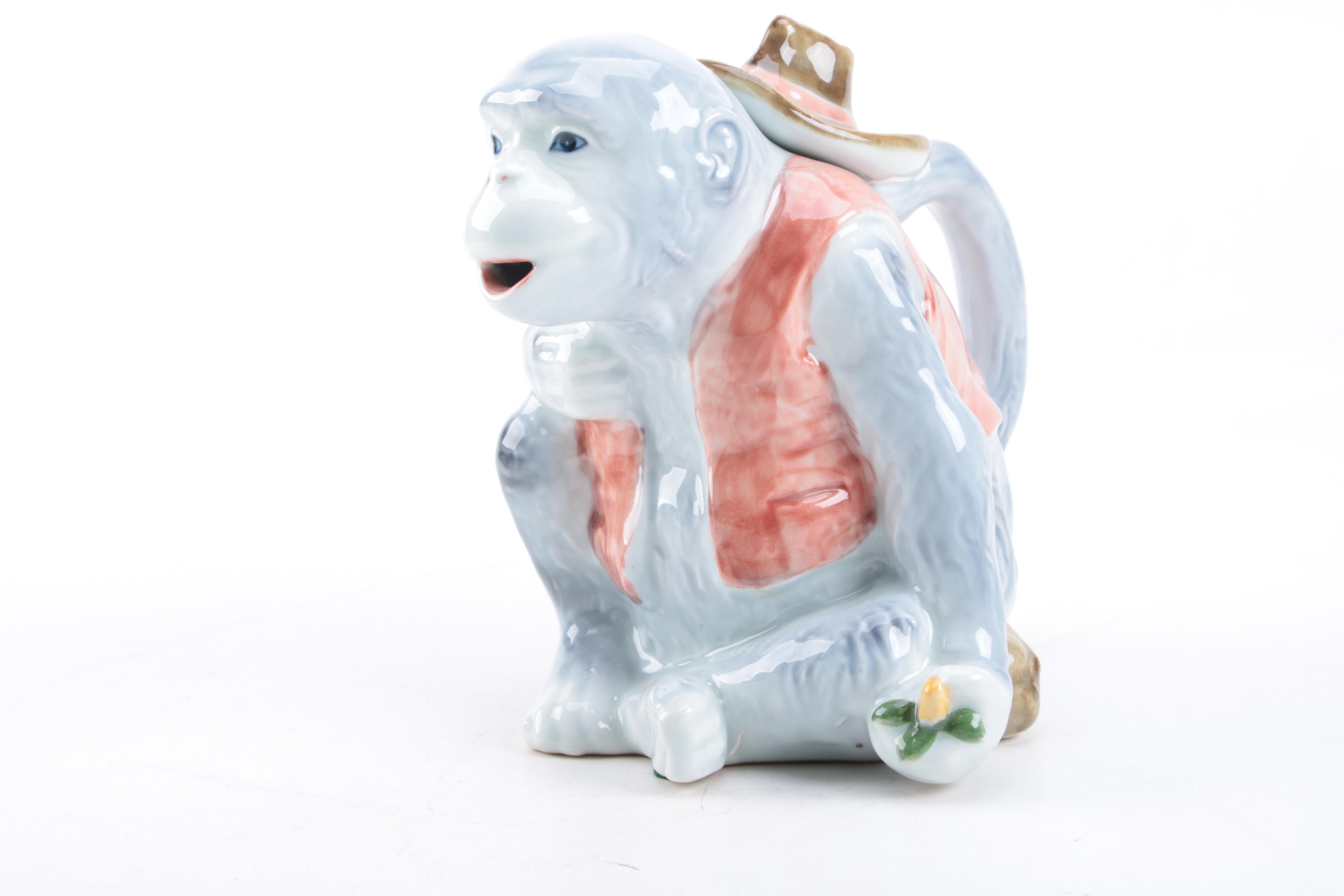 Vintage Ceramic Teapots Featuring Fitz and Floyd