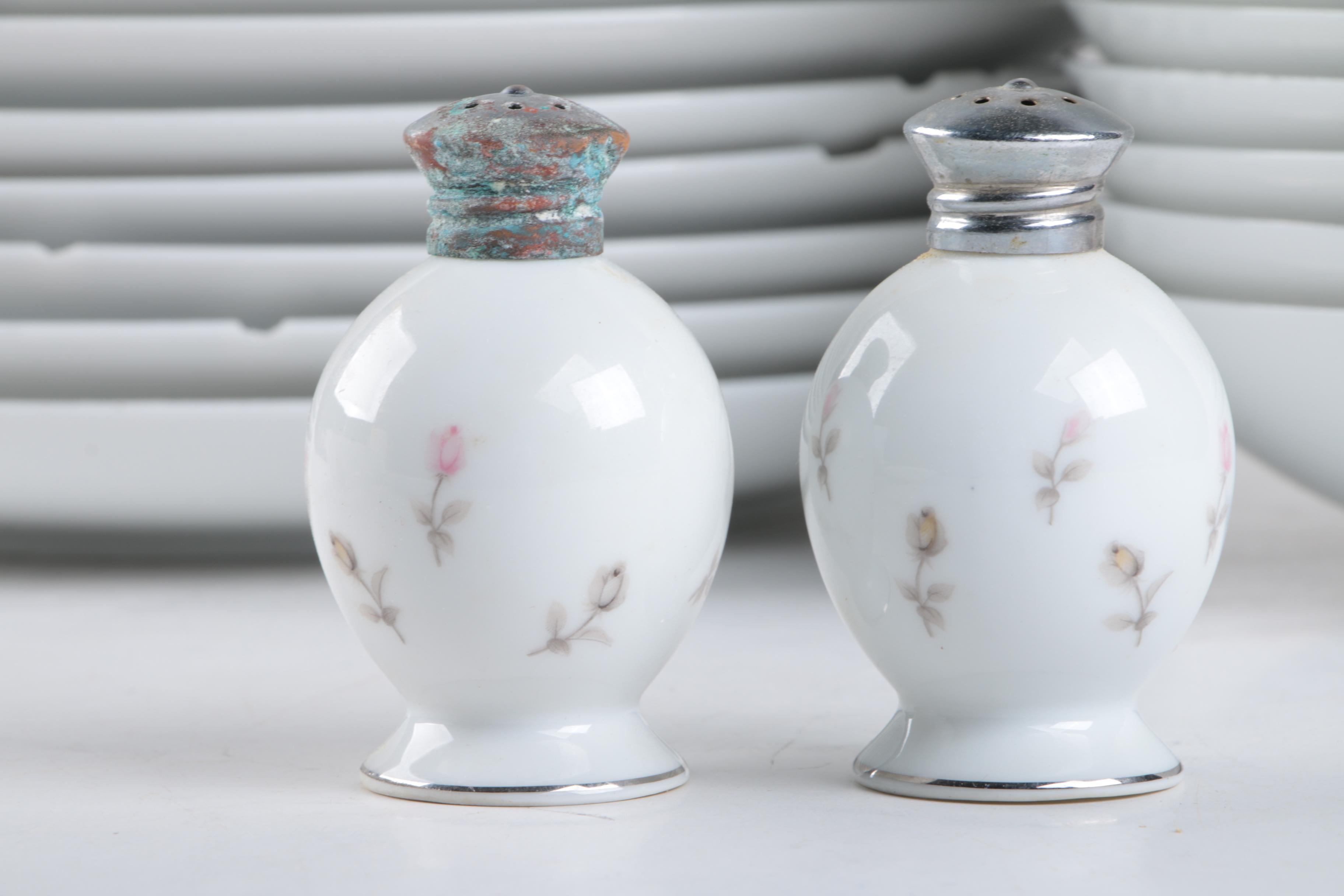 Japanese "Petite Bouquet" Porcelain Tableware