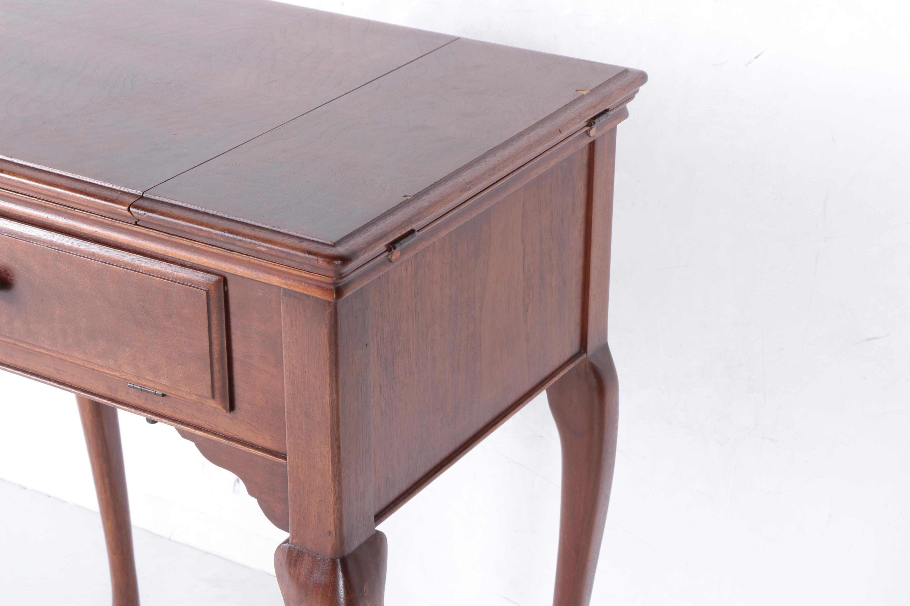 Vintage Singer 15-91 Sewing Machine and Table