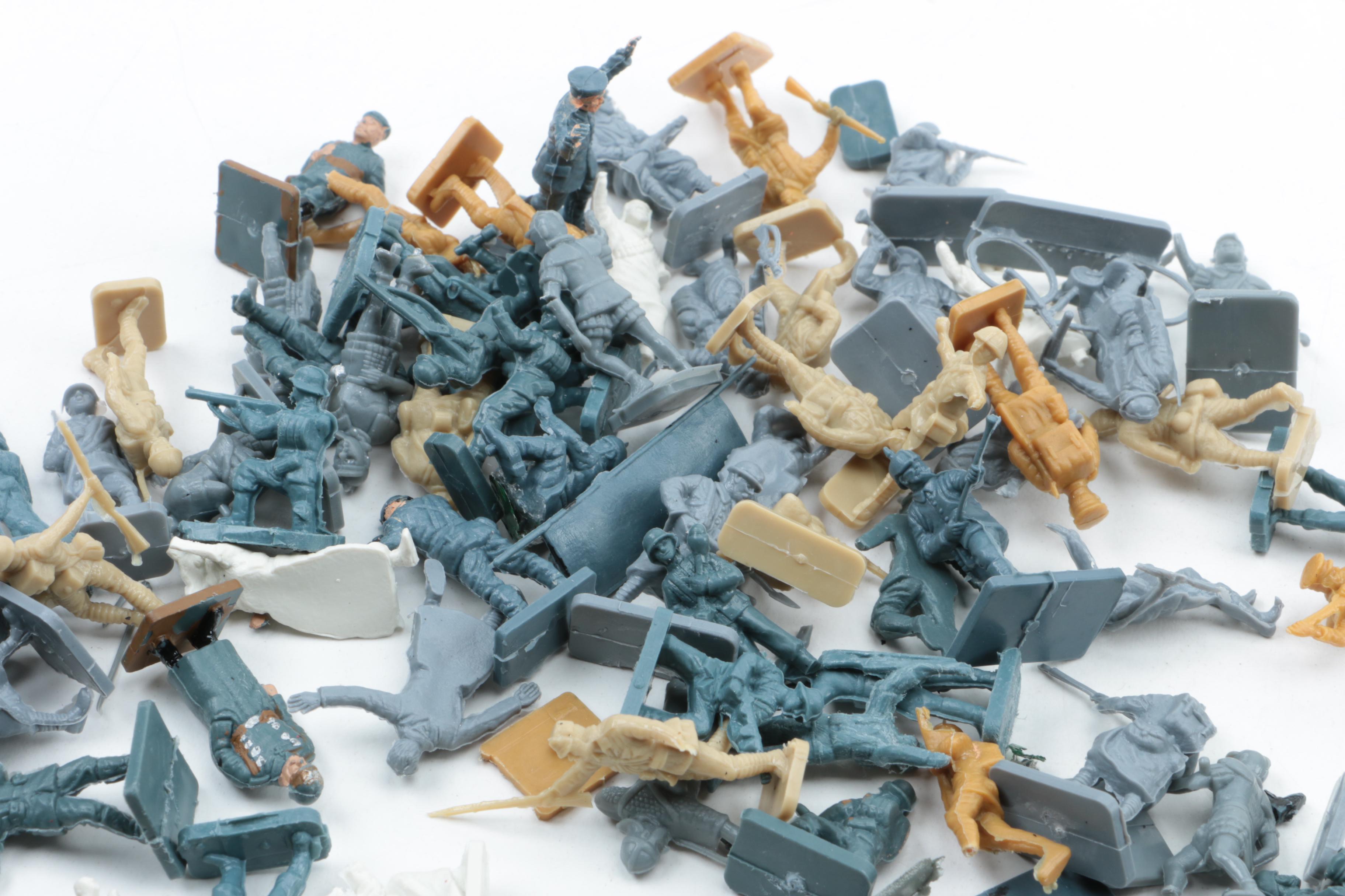 Plastic Toy Soldiers and Knights