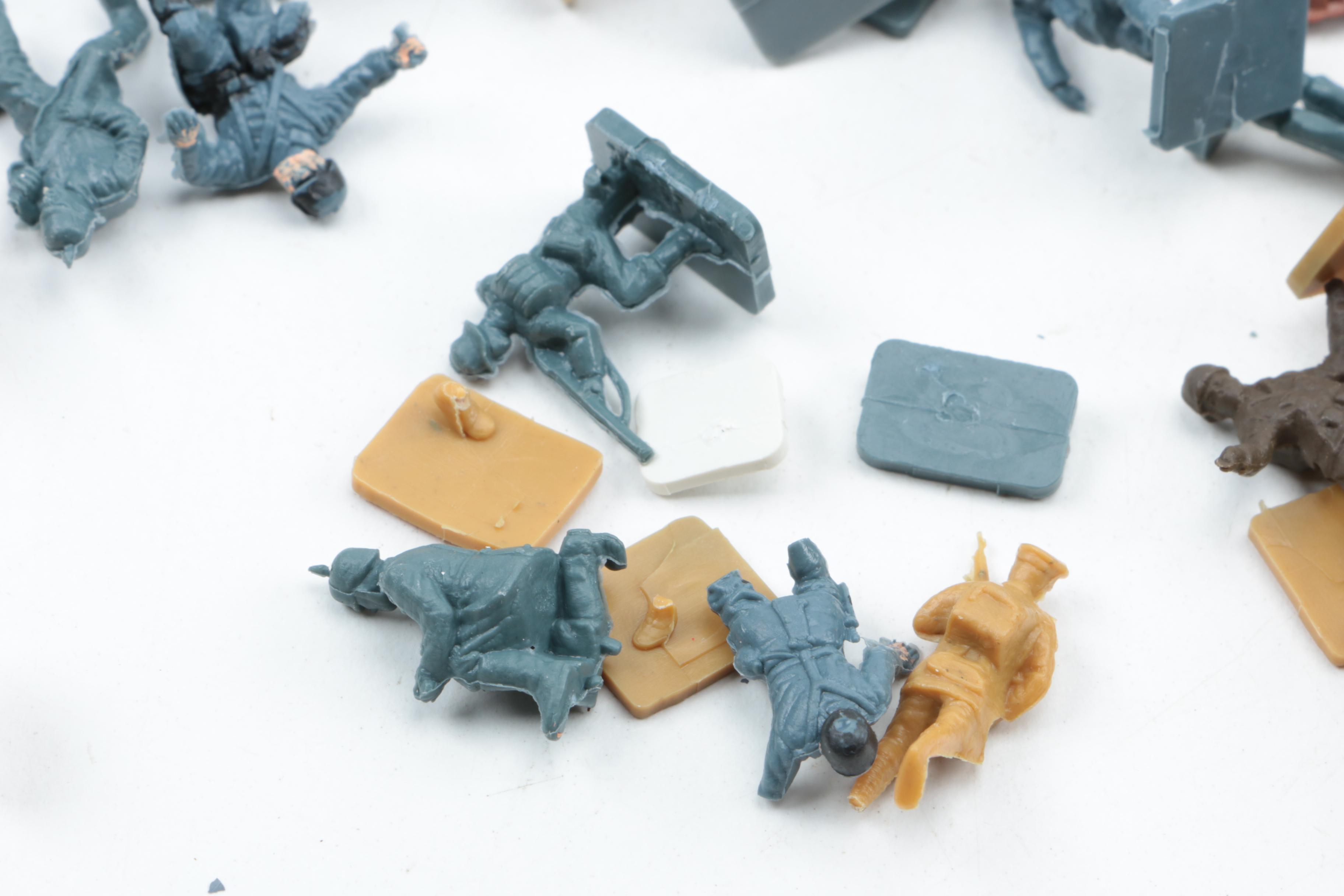 Plastic Toy Soldiers and Knights