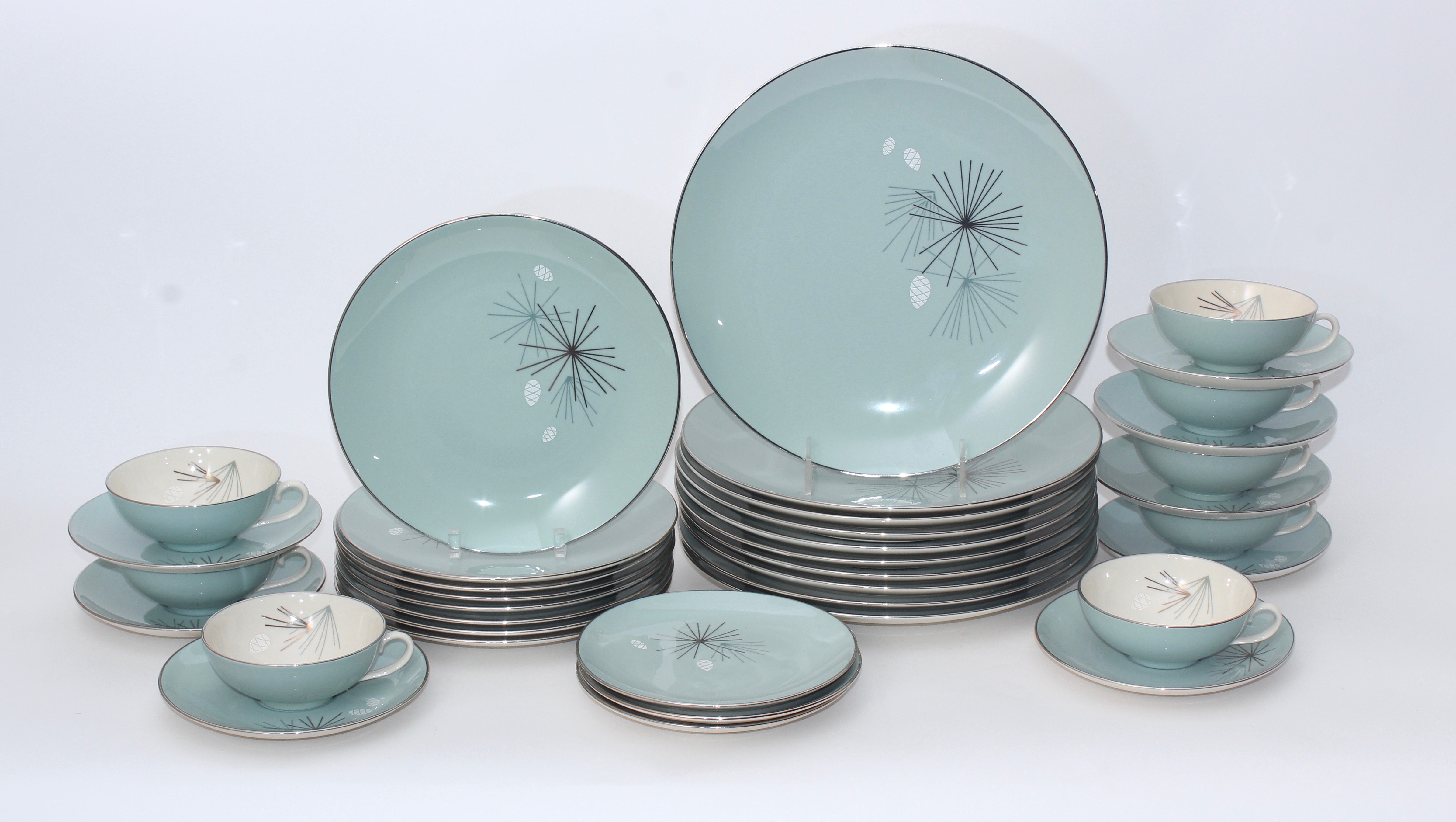 Gladding McBean Franciscan "Silver Pine" Dinnerware Set