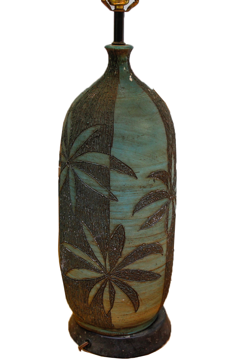 Vintage Leaf Designed Table Lamp