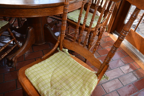 Quarter Sawn Oak Claw Foot Dining Table and Six Spindle Back Chairs