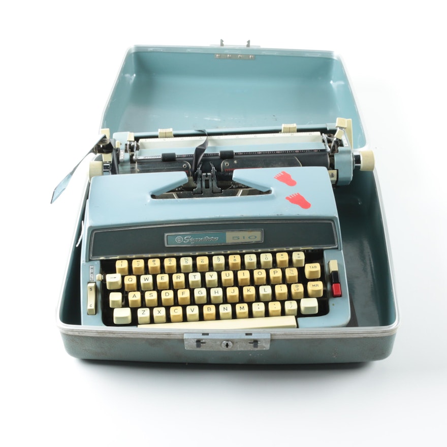 Signature 510 Typewriter