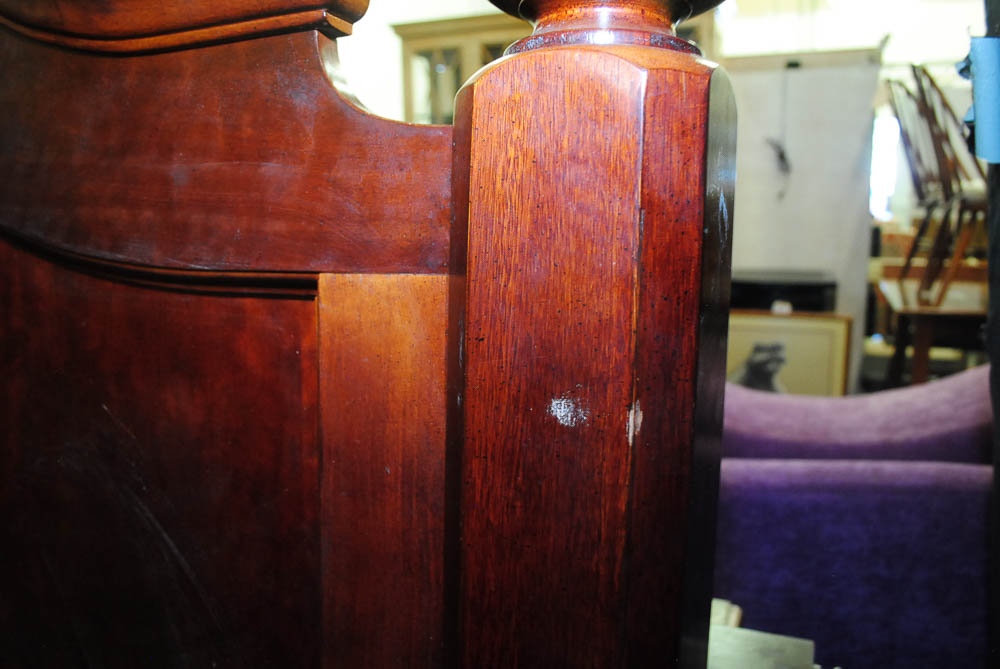 Vintage Broken Arch Style Bed Frame in King-Size